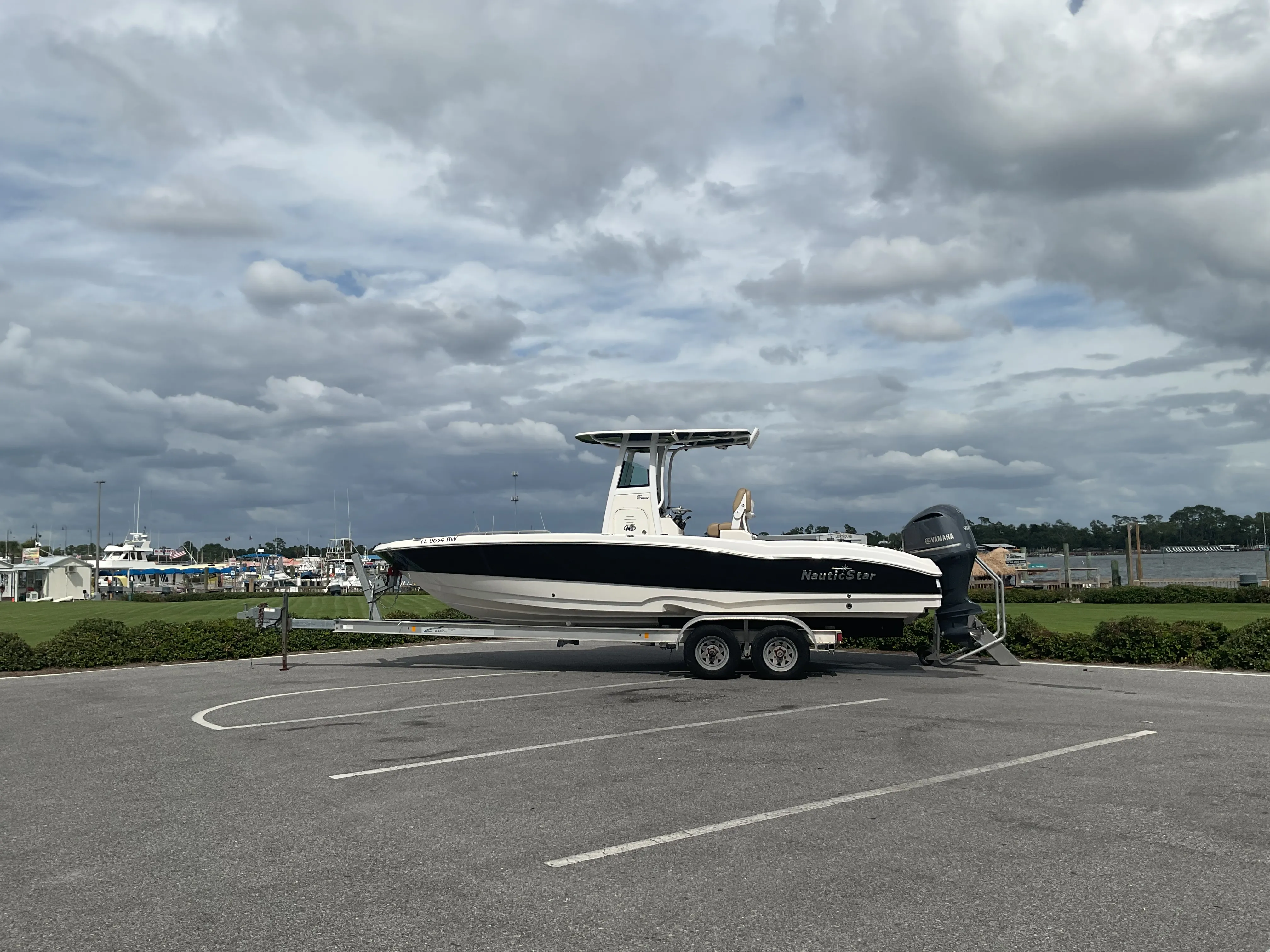 2019 NauticStar 251 Hybrid Image Thumbnail #1
