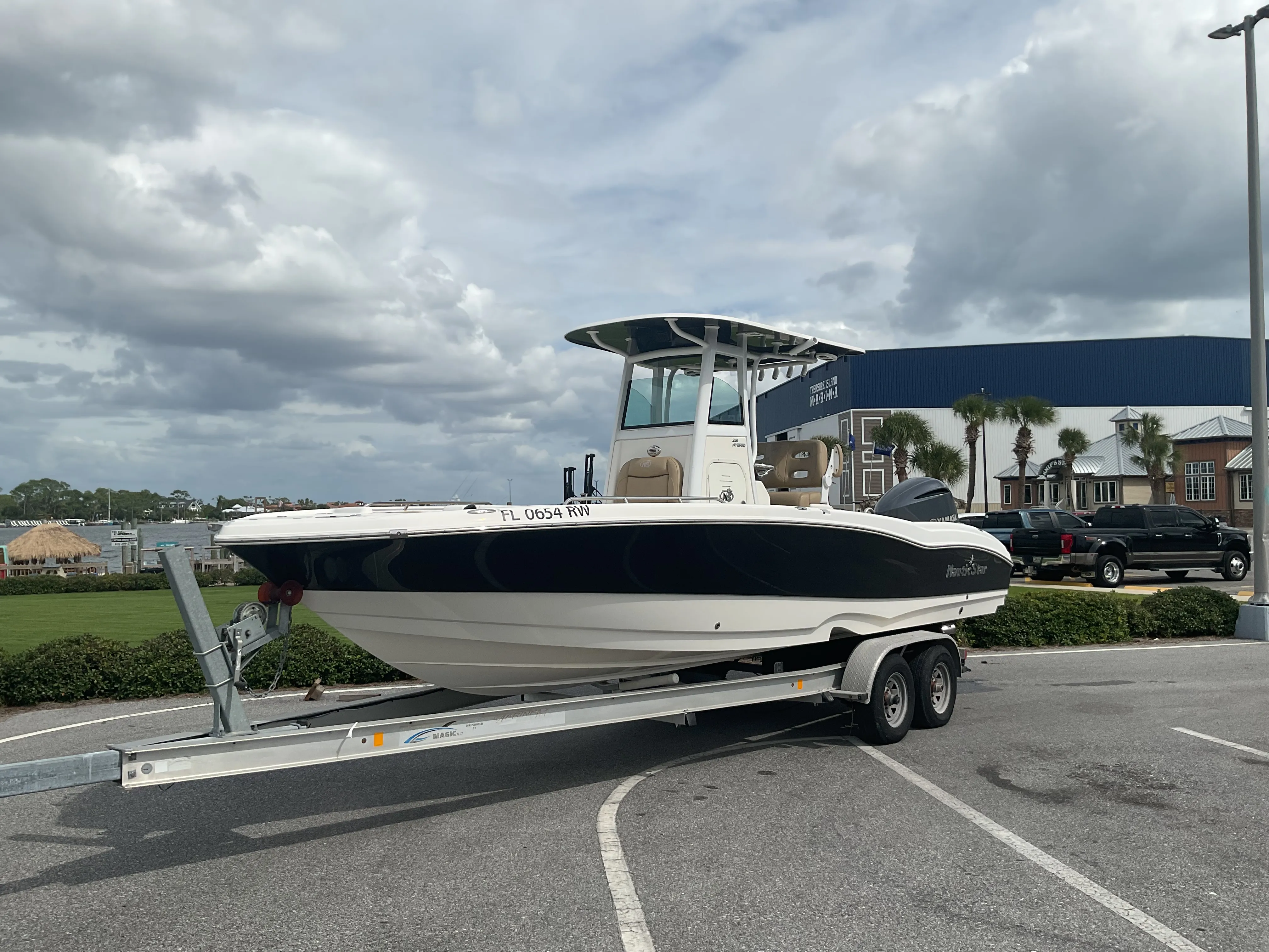 2019 NauticStar 251 Hybrid Image Thumbnail #4
