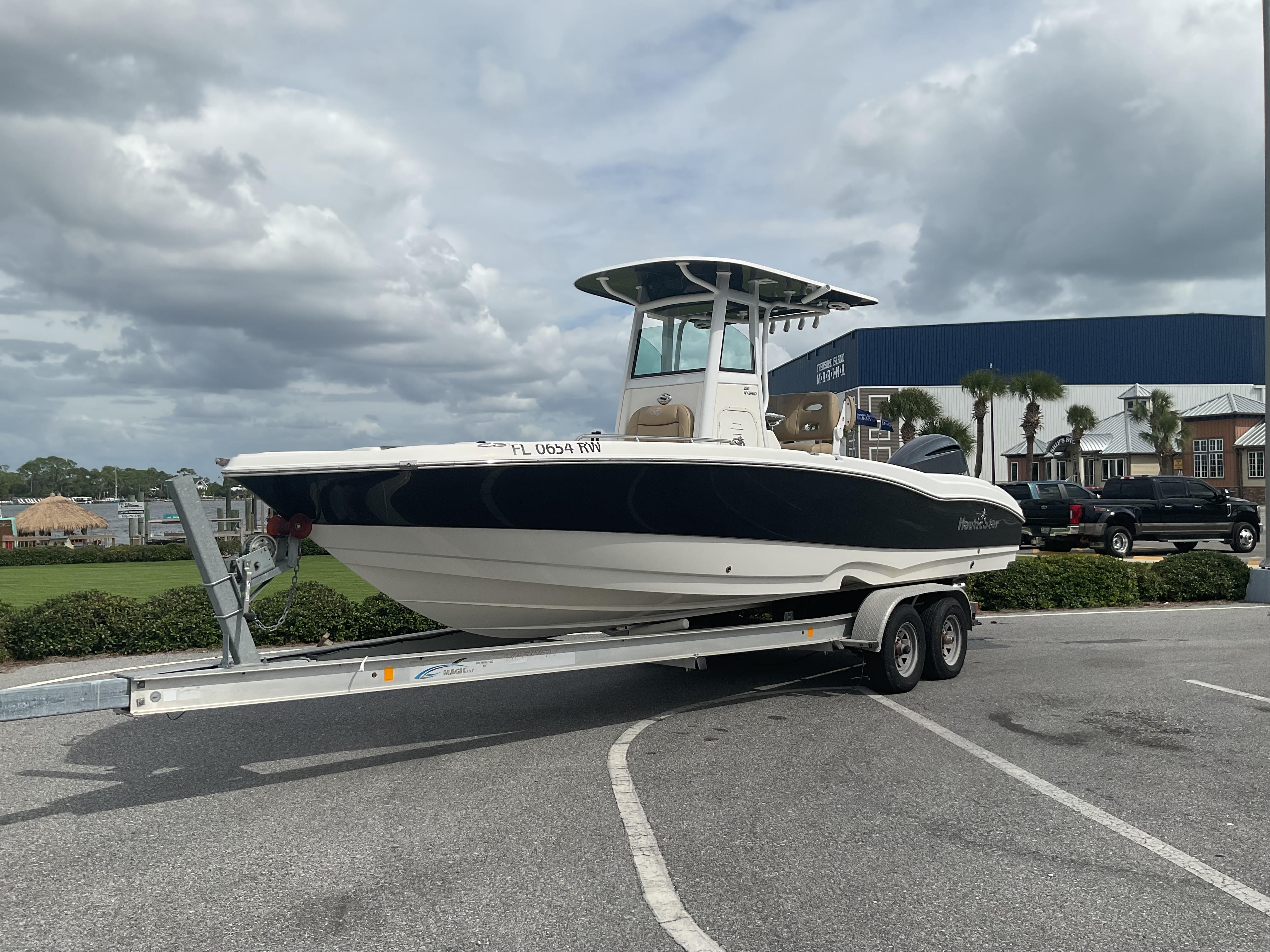 2019 NauticStar 251 Hybrid Image Thumbnail #3