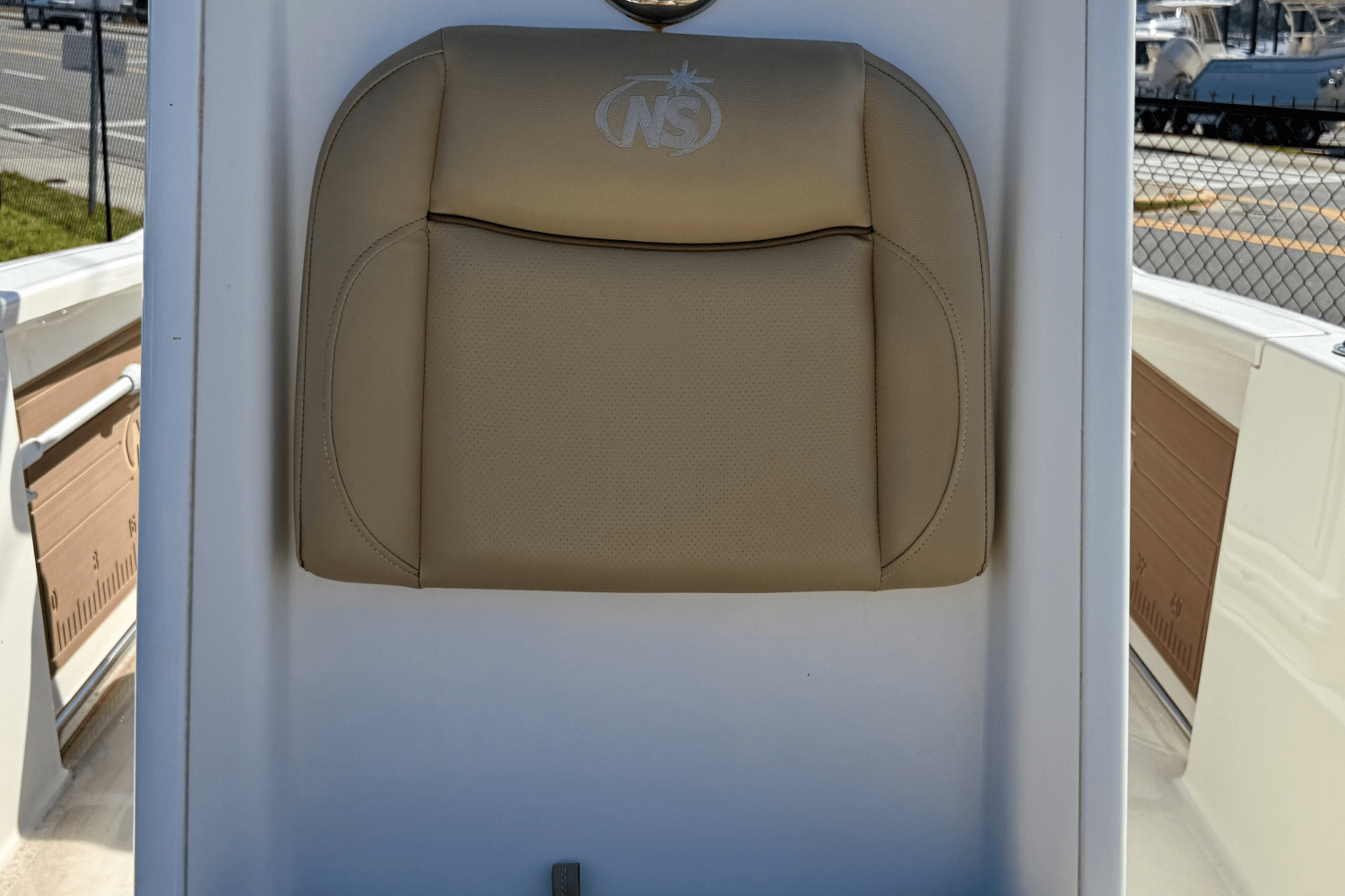2019 NauticStar 251 Hybrid Image Thumbnail #18