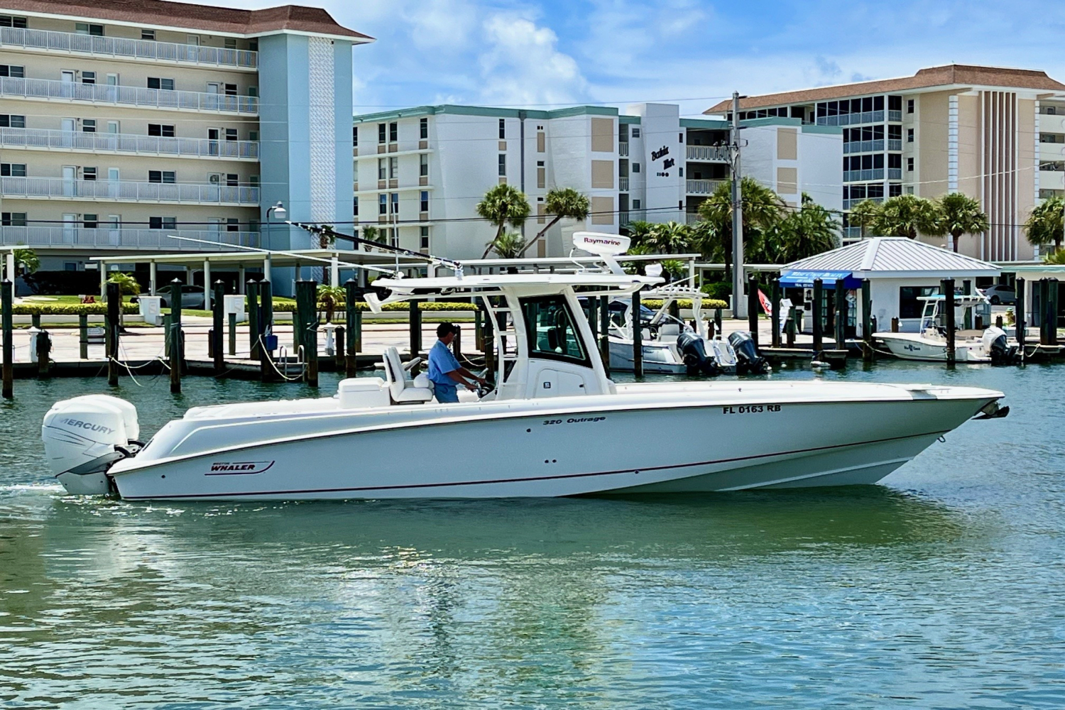 2015 Boston Whaler 320 OUTRAGE Image Thumbnail #6