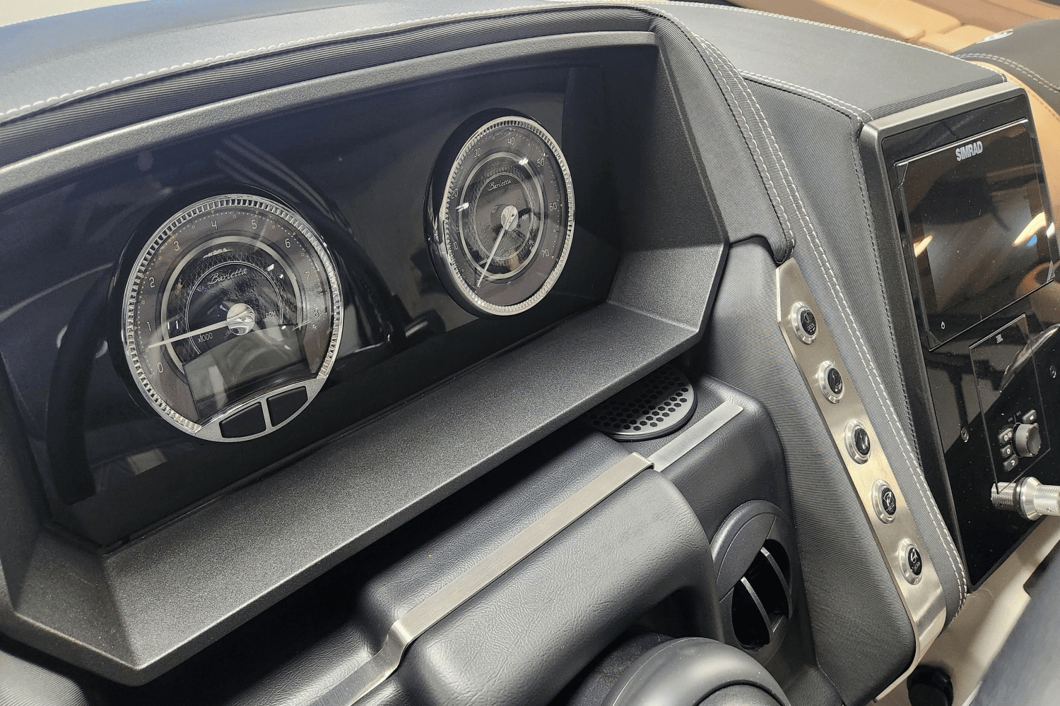 2025 Barletta
                                                             Lusso Image Thumbnail #10