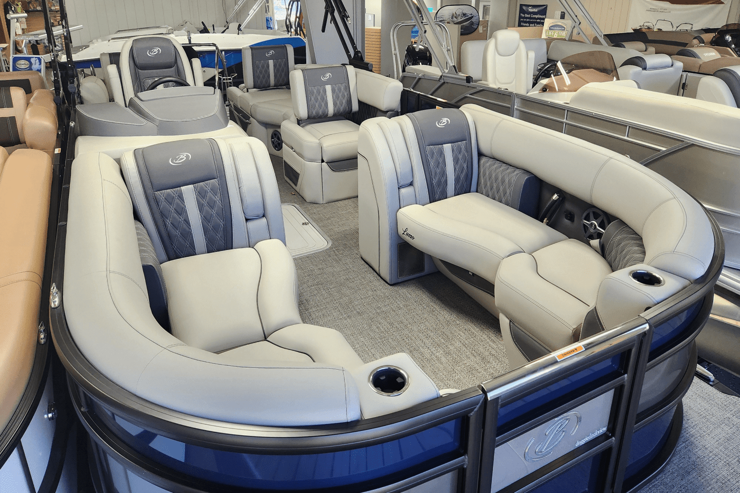 2025 Barletta
                                                             Lusso Image Thumbnail #4