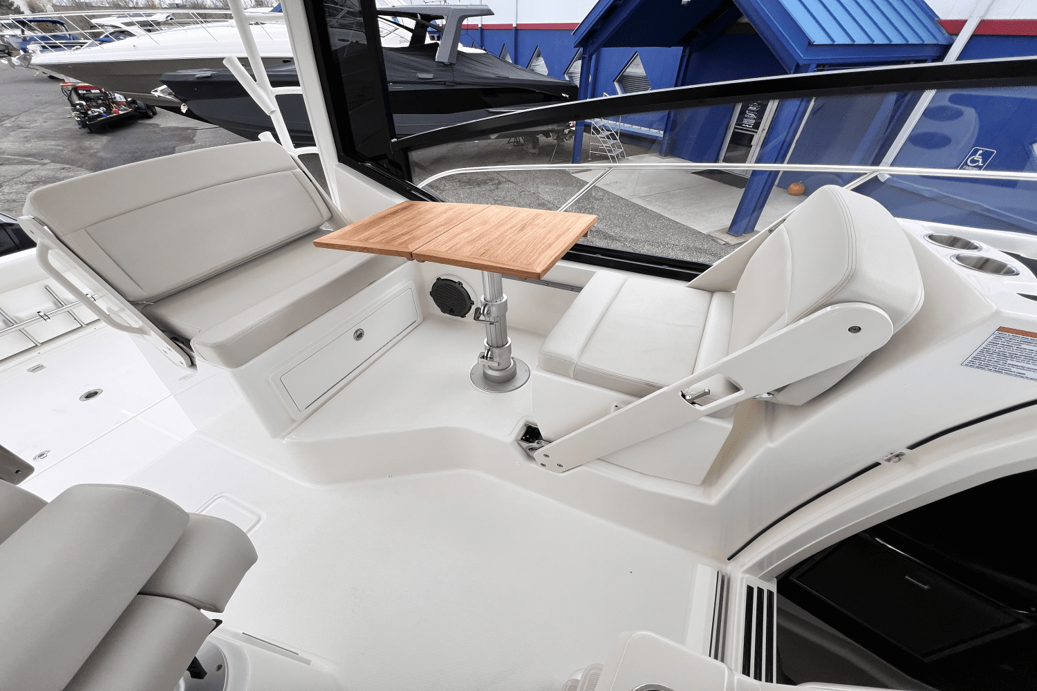 2025 Boston Whaler 325 Conquest Image Thumbnail #15