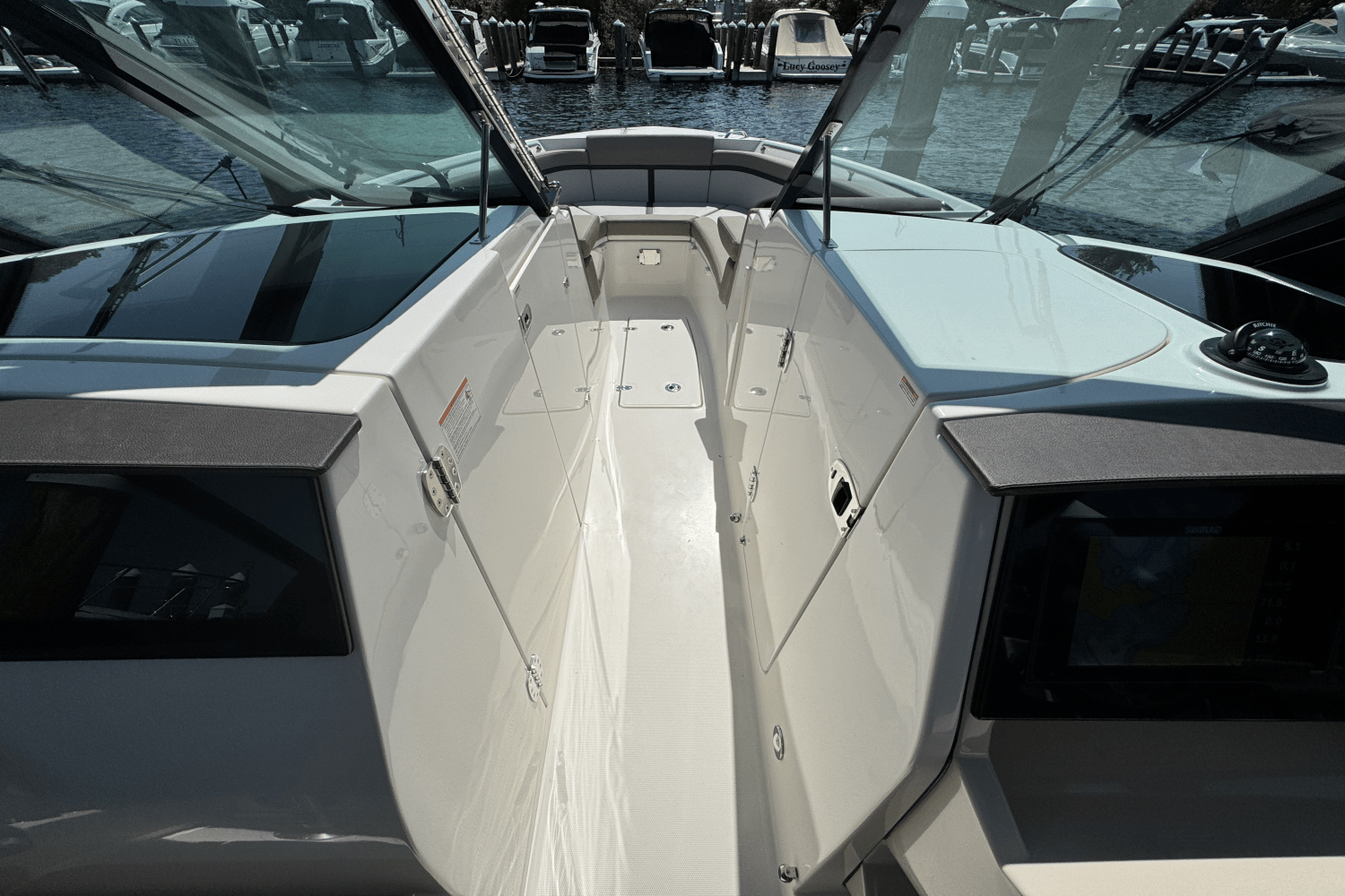 2025 Boston Whaler 330 Vantage Image Thumbnail #39