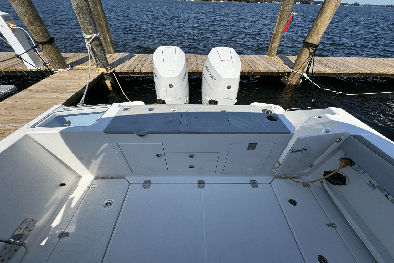 2025 Boston Whaler 330 Vantage Image Thumbnail #7