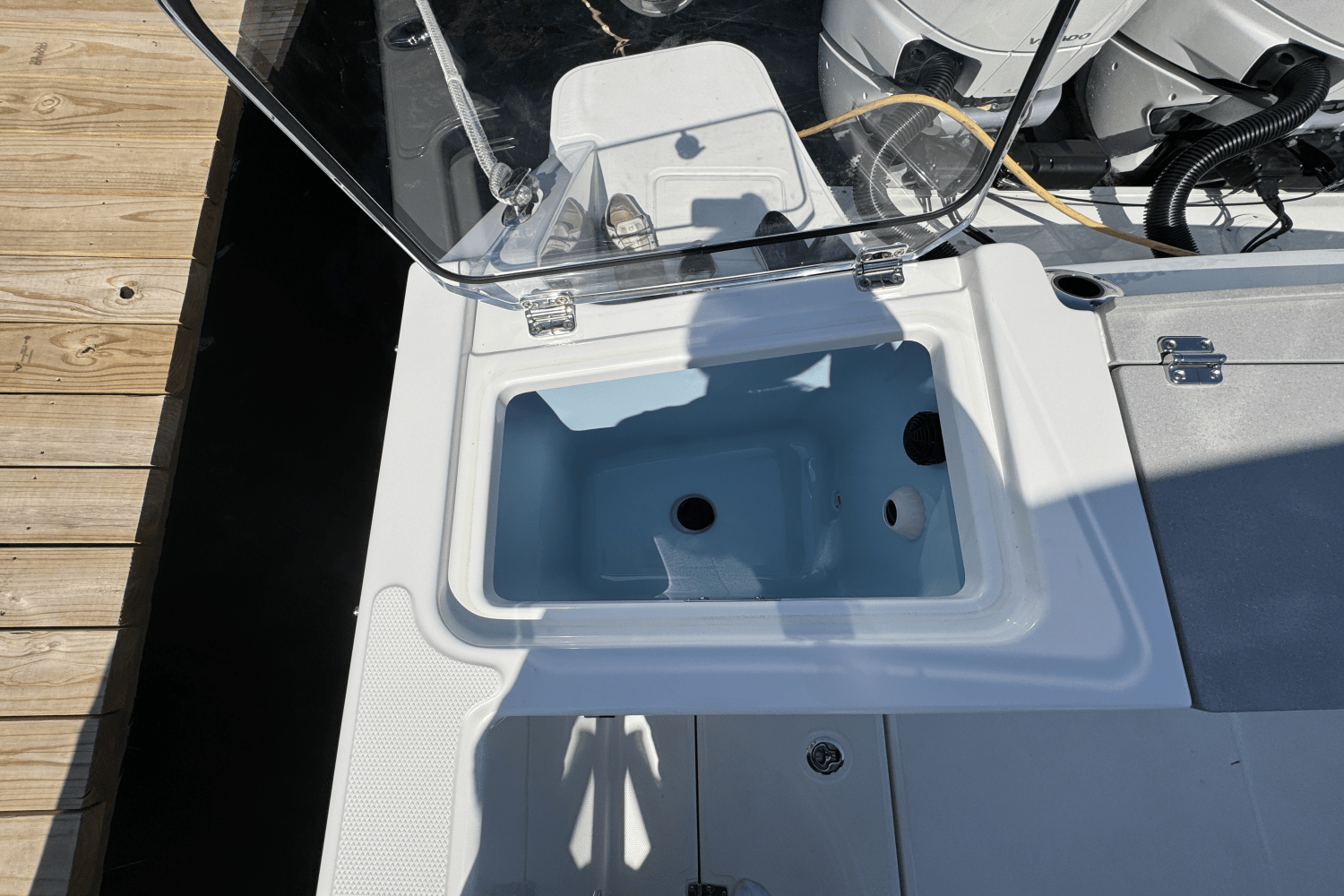 2025 Boston Whaler 330 Vantage Image Thumbnail #12