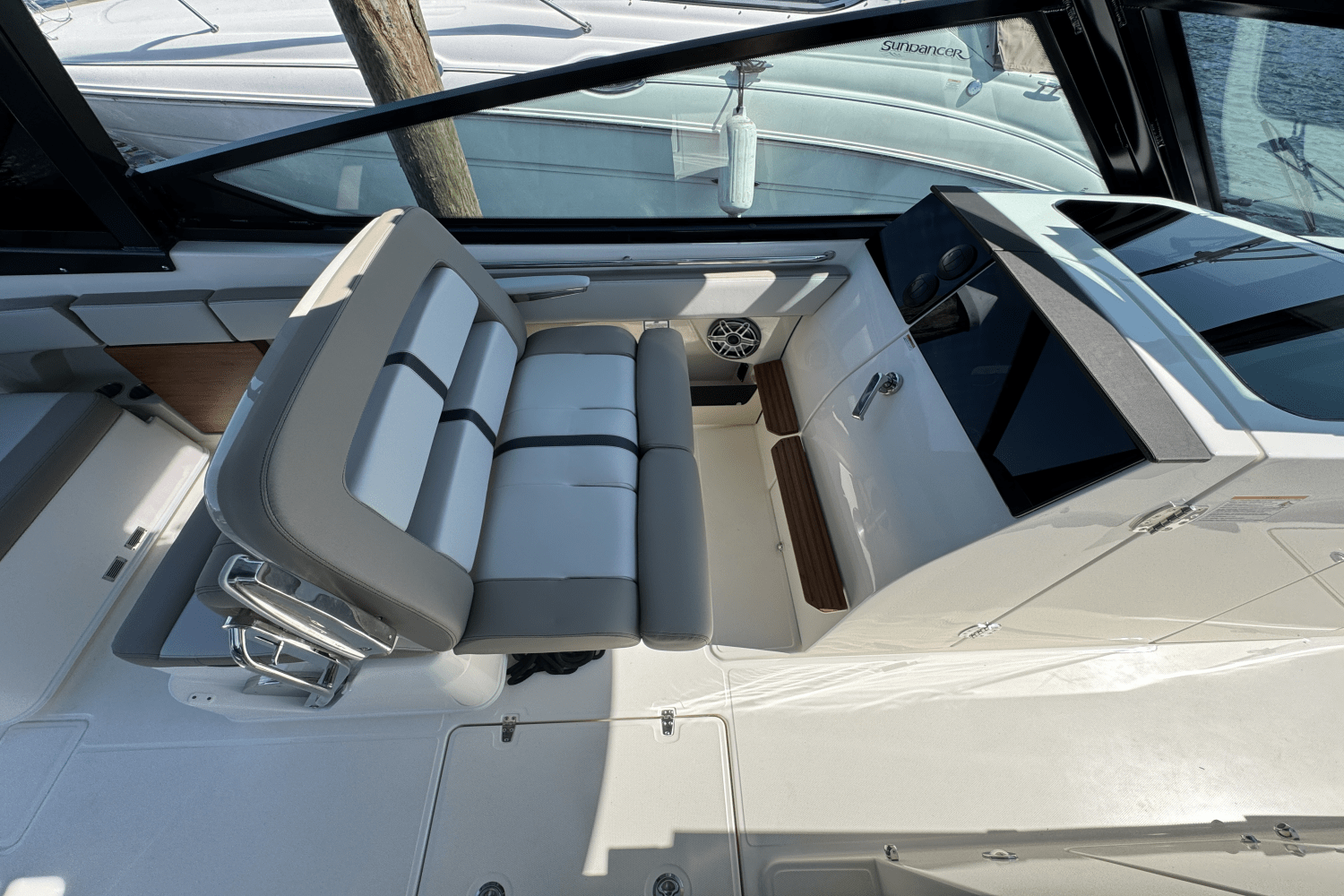 2025 Boston Whaler 330 Vantage Image Thumbnail #34