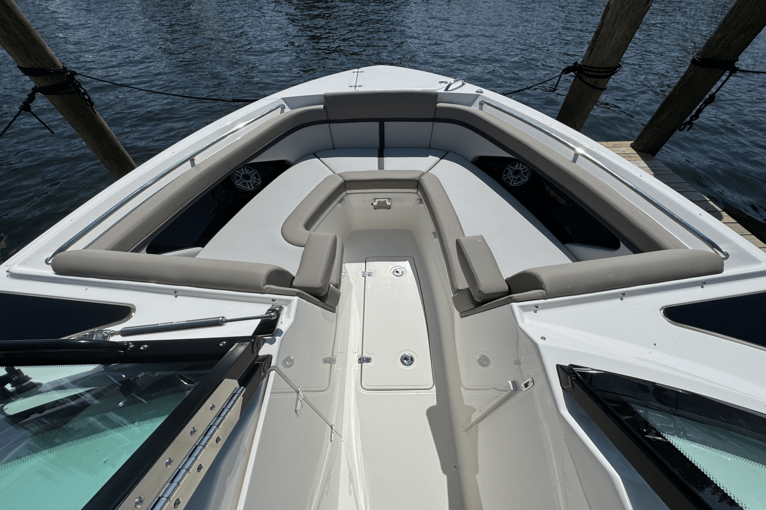 2025 Boston Whaler 330 Vantage Image Thumbnail #45