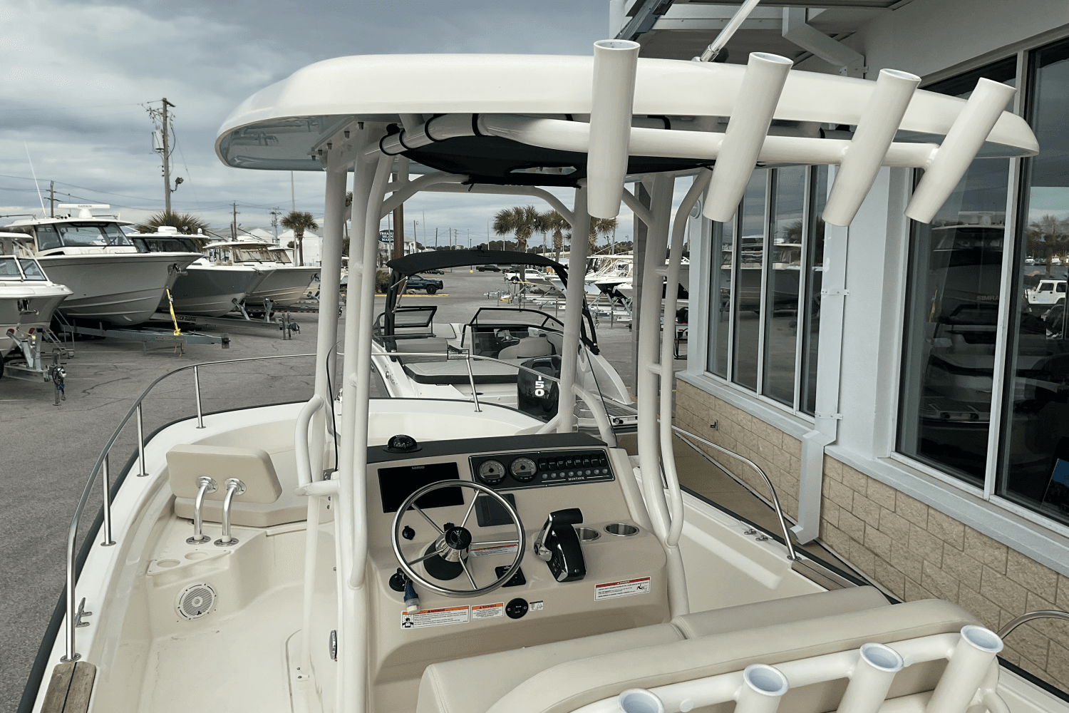 2025 Boston Whaler 210 Montauk Image Thumbnail #16