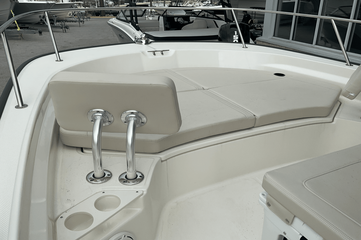 2025 Boston Whaler 210 Montauk Image Thumbnail #8