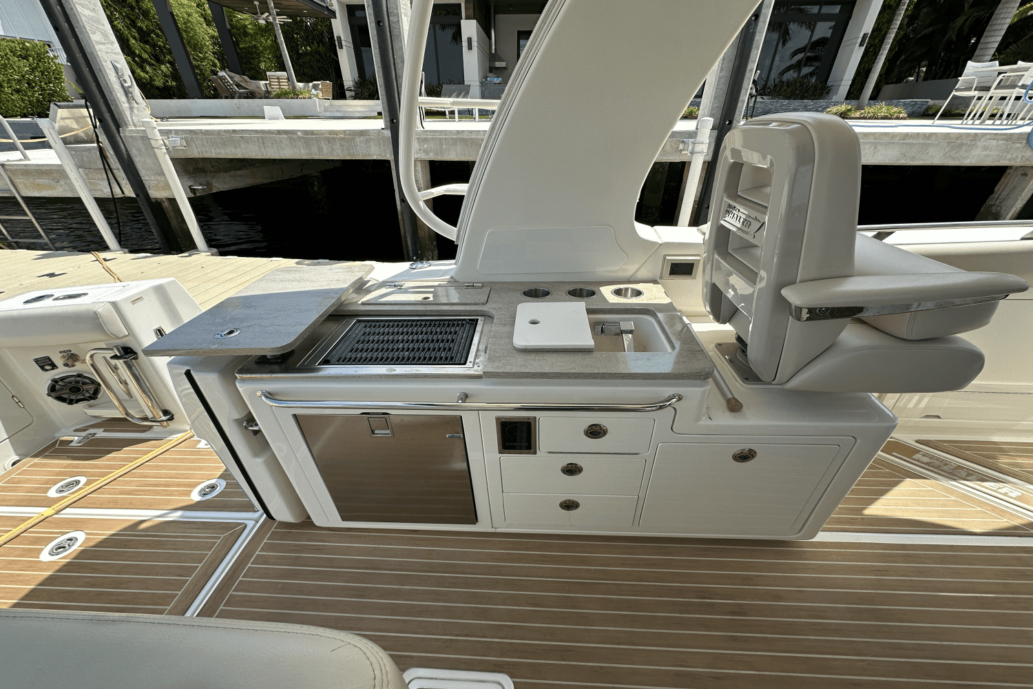 2020 Boston Whaler 380 REALM Image Thumbnail #15