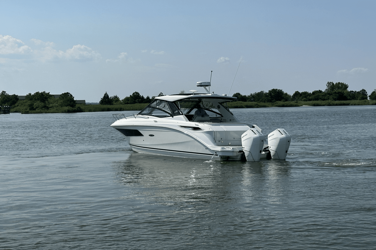 2024 Sea Ray Sundancer 320 Outboard Image Thumbnail #4