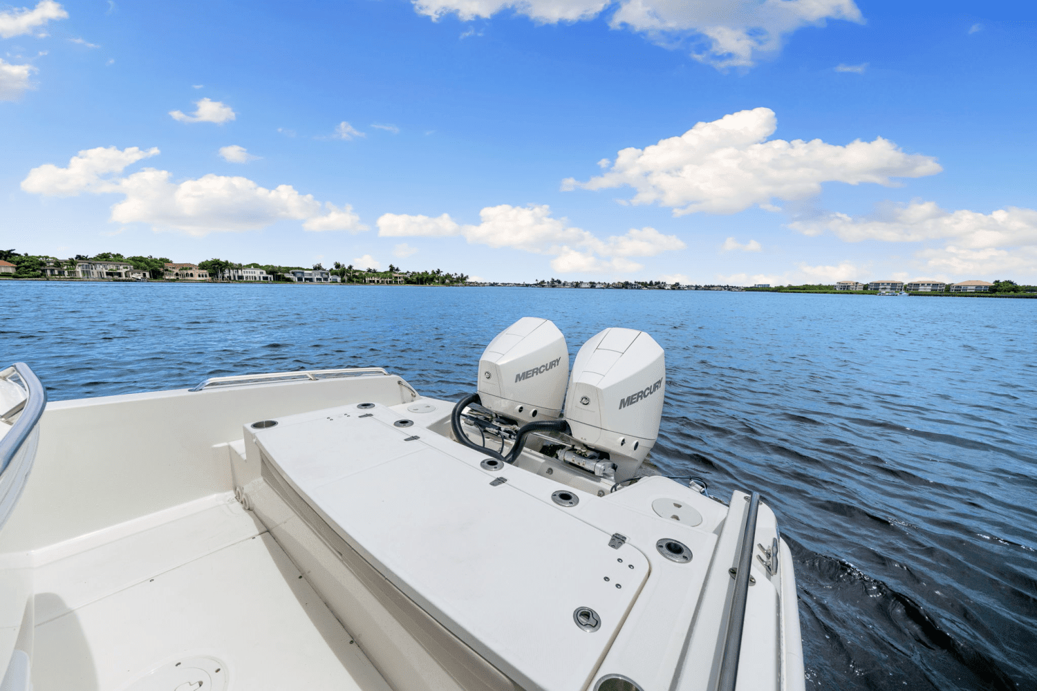 2022 Boston Whaler 270 DAUNTLESS Image Thumbnail #12