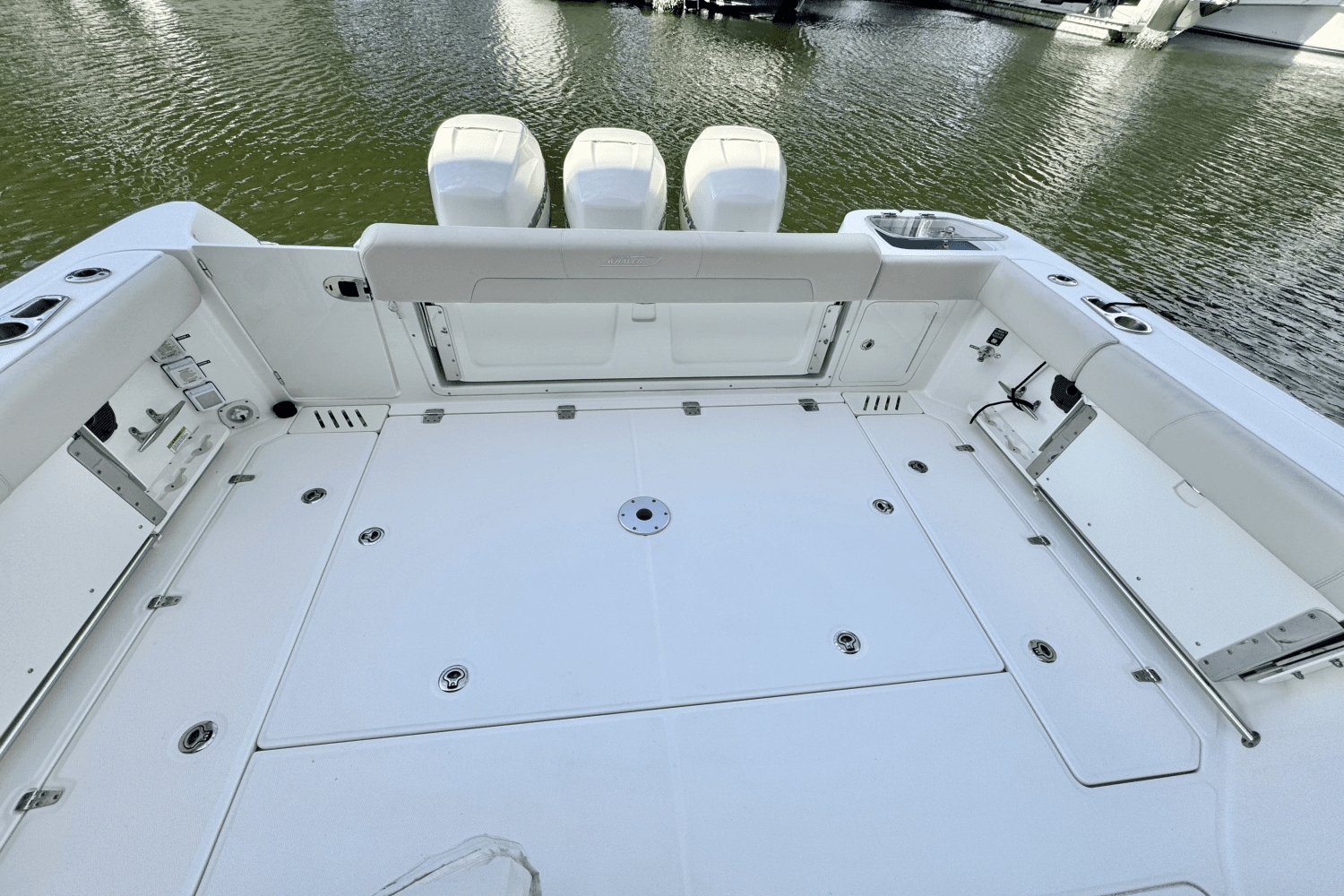 2020 Boston Whaler 345 CONQUEST Image Thumbnail #4