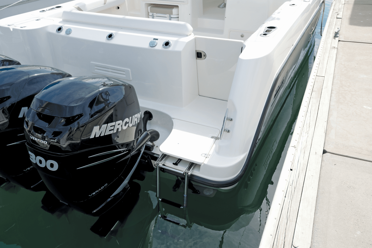 2020 Boston Whaler 345 CONQUEST Image Thumbnail #4