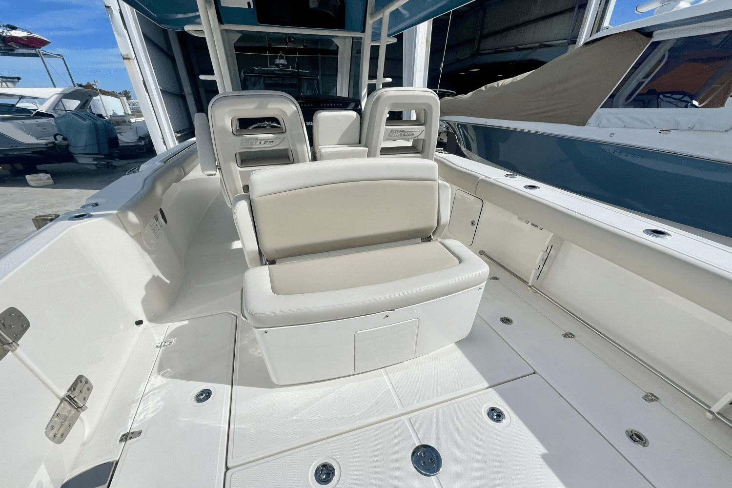 2025 Boston Whaler 330 Outrage Image Thumbnail #5