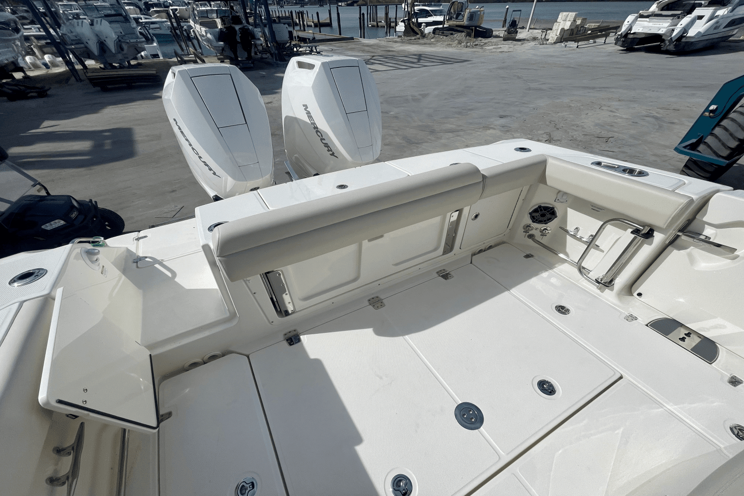 2025 Boston Whaler 330 Outrage Image Thumbnail #3