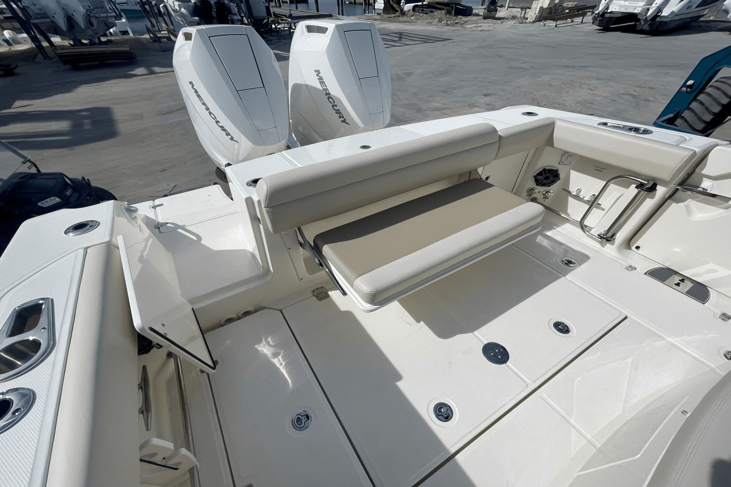 2025 Boston Whaler 330 Outrage Image Thumbnail #4