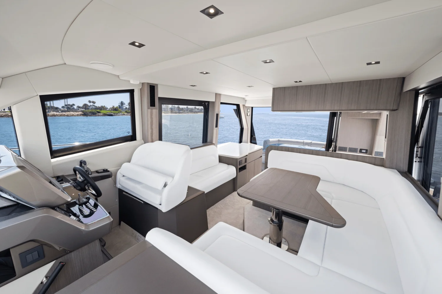 2025 Galeon 480 FLY Image Thumbnail #9