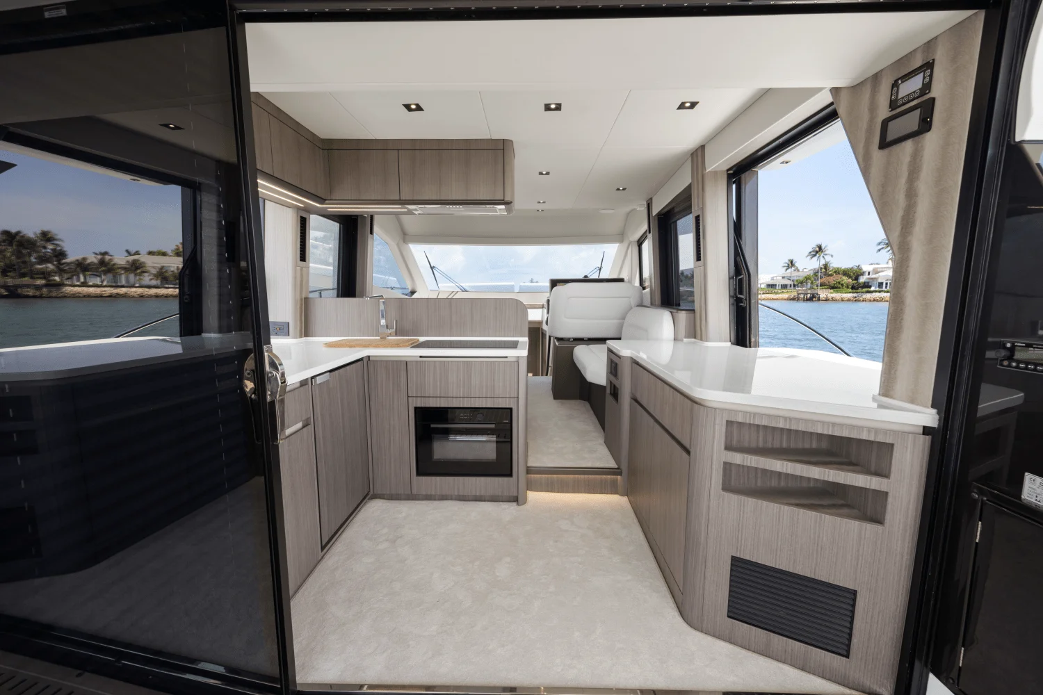 2025 Galeon 480 FLY Image Thumbnail #11