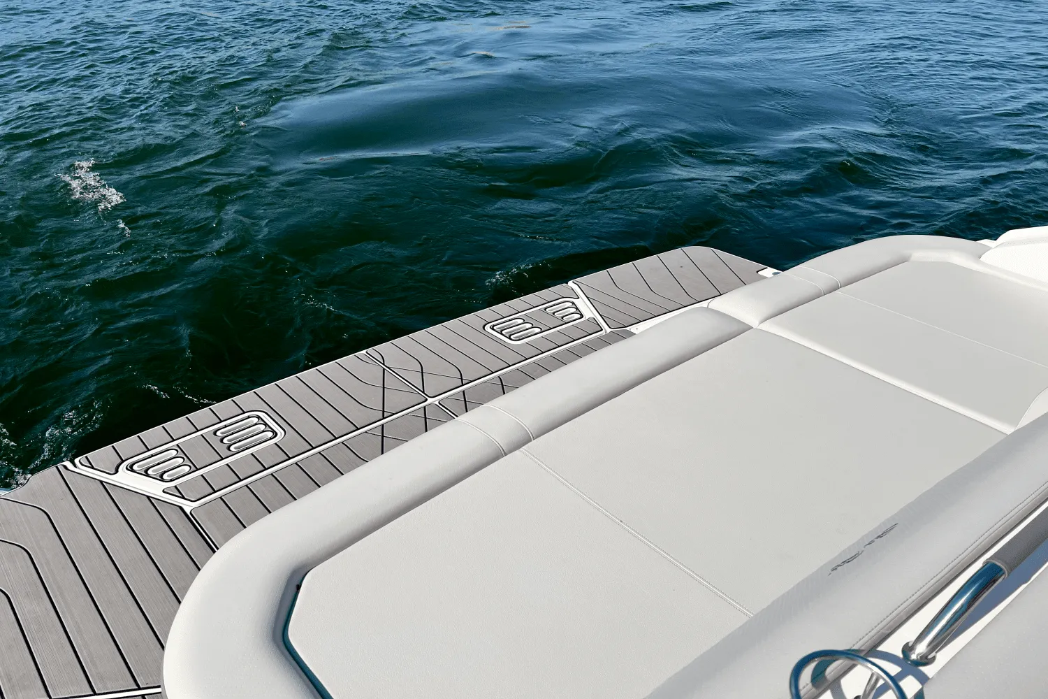 2024 Sea Ray 400 SLX Image Thumbnail #12
