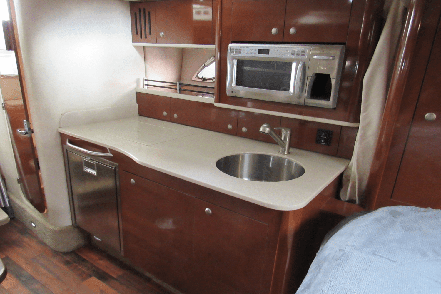 2008 Sea Ray 330 SUNDANCER Image Thumbnail #43