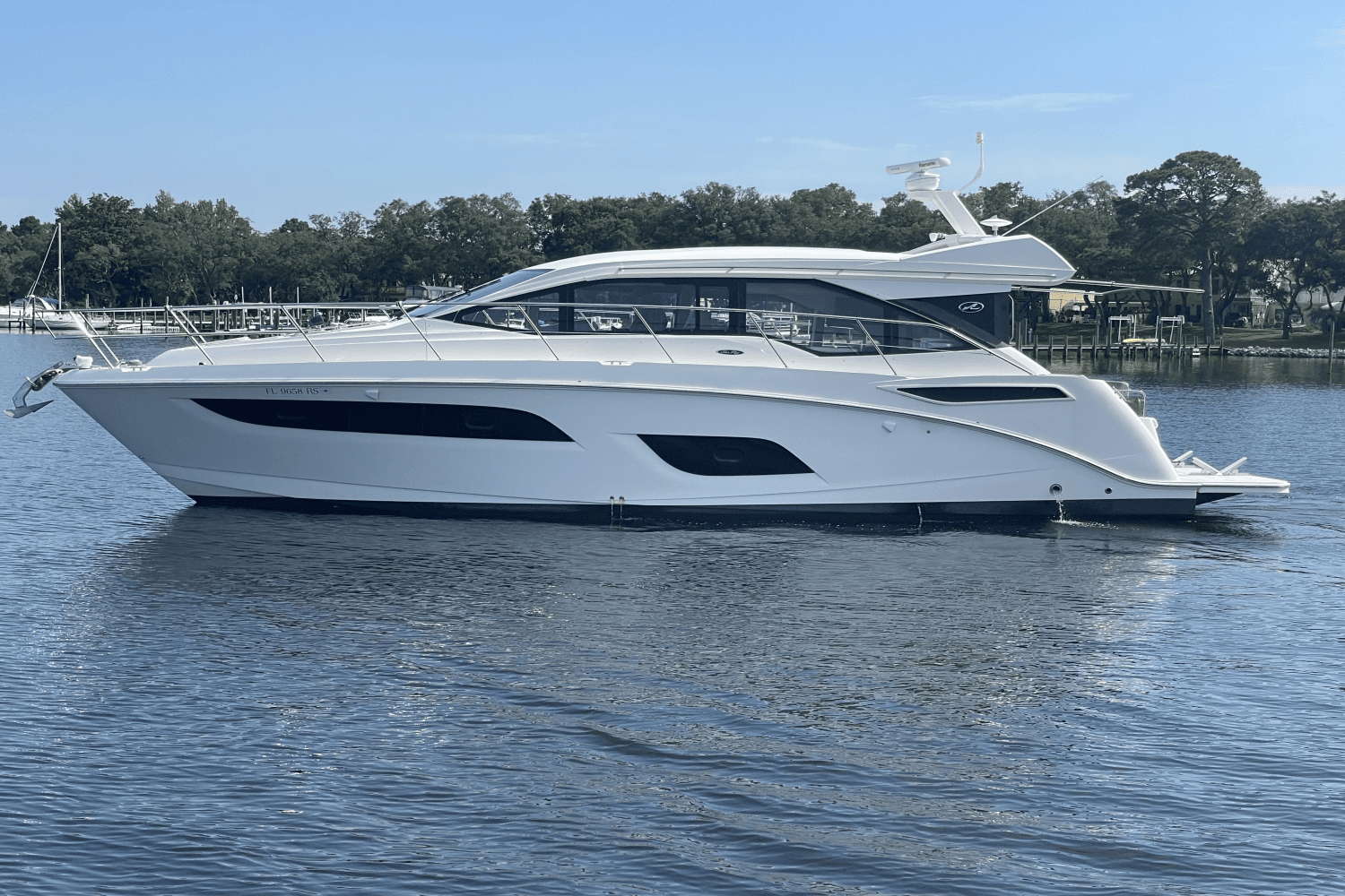 2018 Sea Ray 460 SUNDANCER Image Thumbnail #12