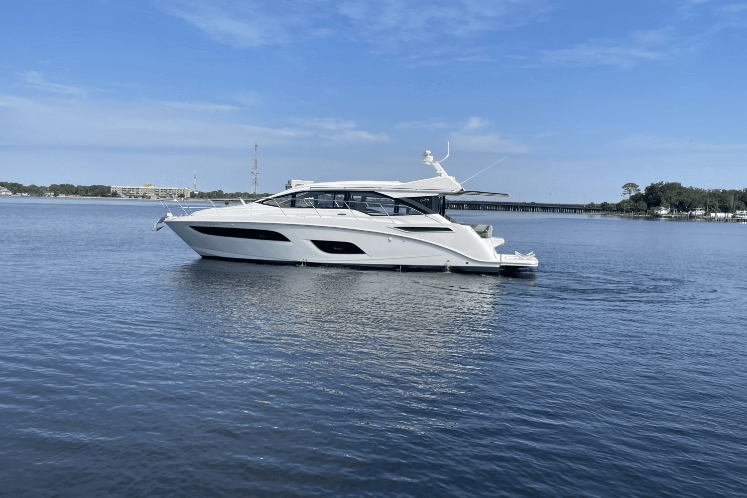 2018 Sea Ray 460 SUNDANCER Image Thumbnail #8