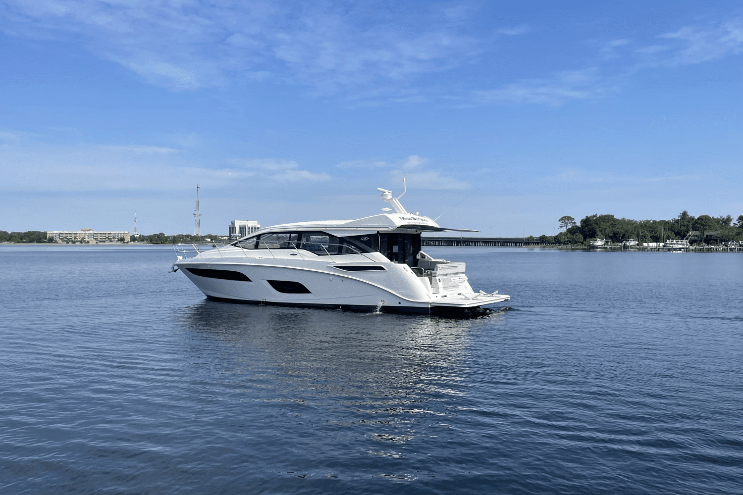 2018 Sea Ray 460 SUNDANCER Image Thumbnail #9