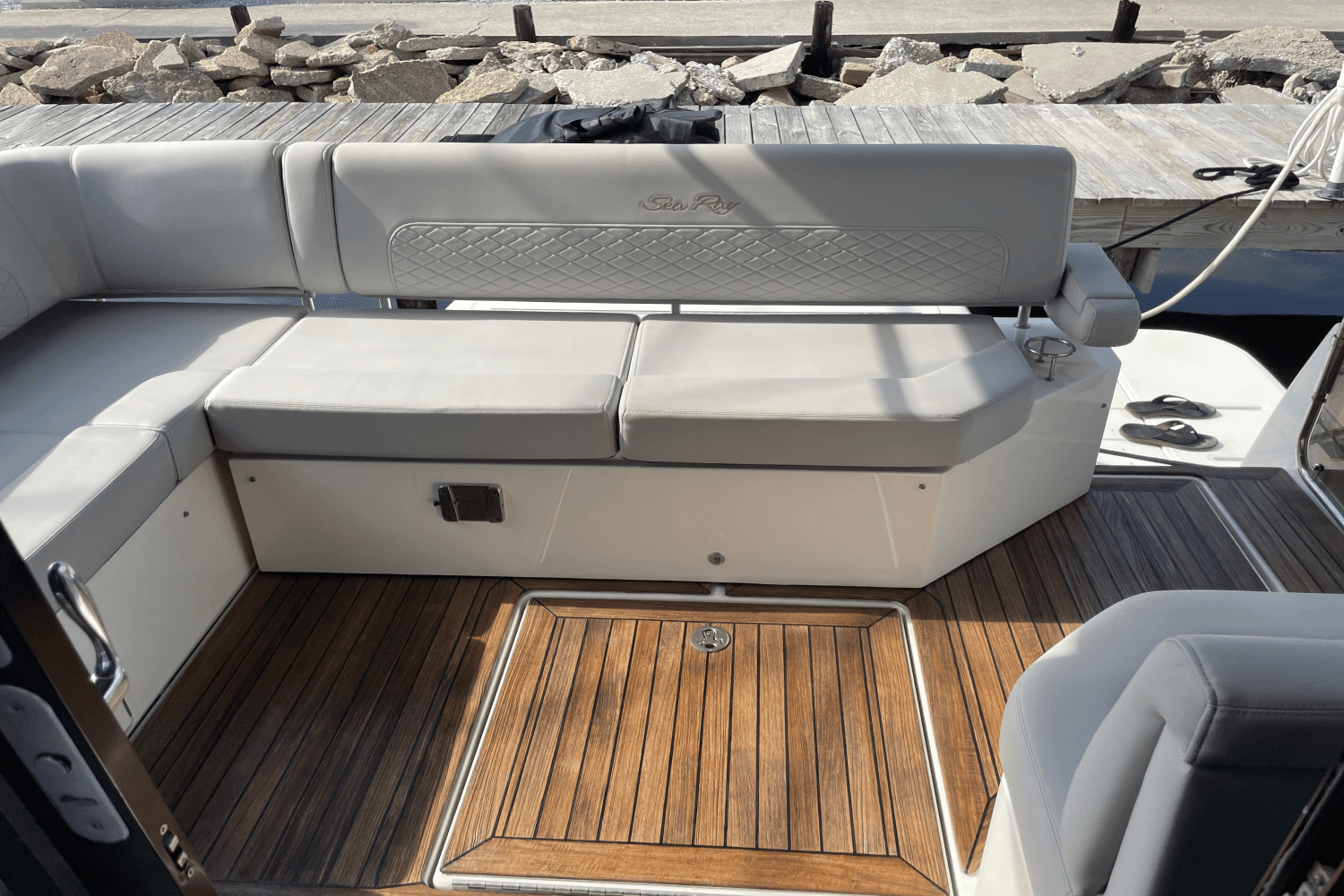 2018 Sea Ray 460 SUNDANCER Image Thumbnail #33