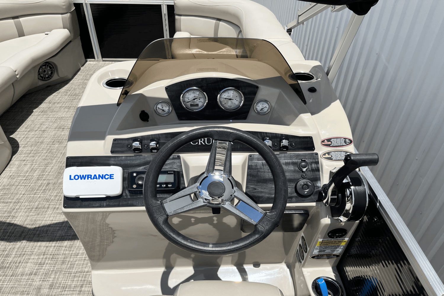 2019 Harris 230 CRUISER Image Thumbnail #14