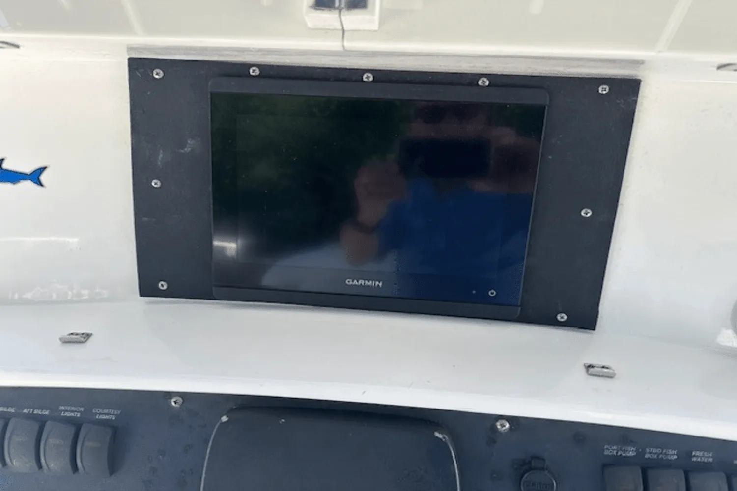 2006 Boston Whaler 240 OUTRAGE Image Thumbnail #11