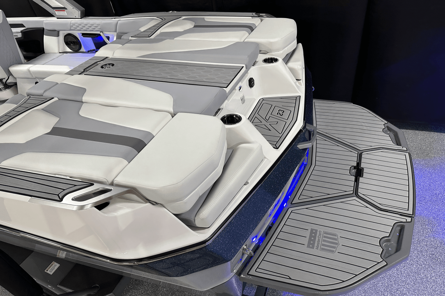 2025 Mastercraft XT23 Image Thumbnail #14