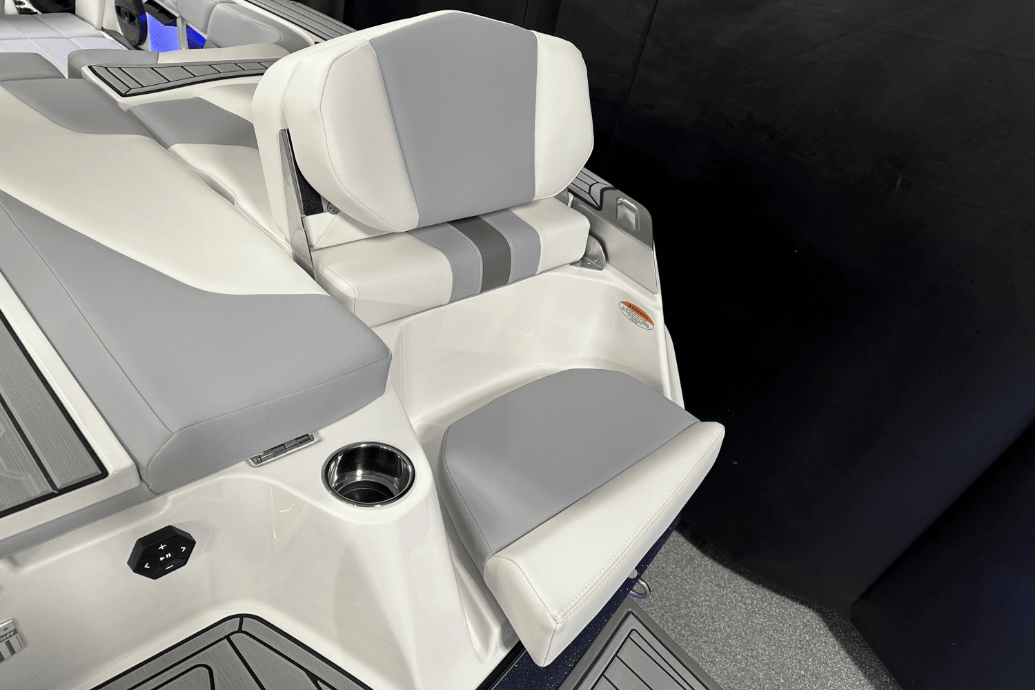 2025 Mastercraft XT23 Image Thumbnail #22