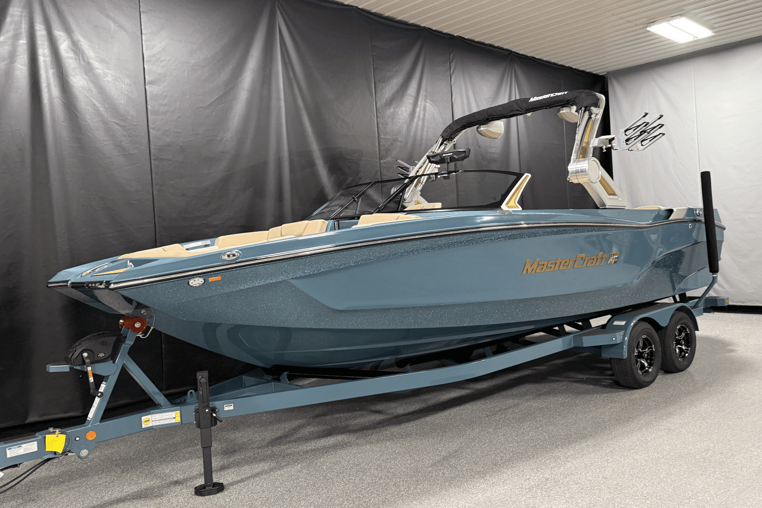 2025 Mastercraft XT24 Image Thumbnail #3