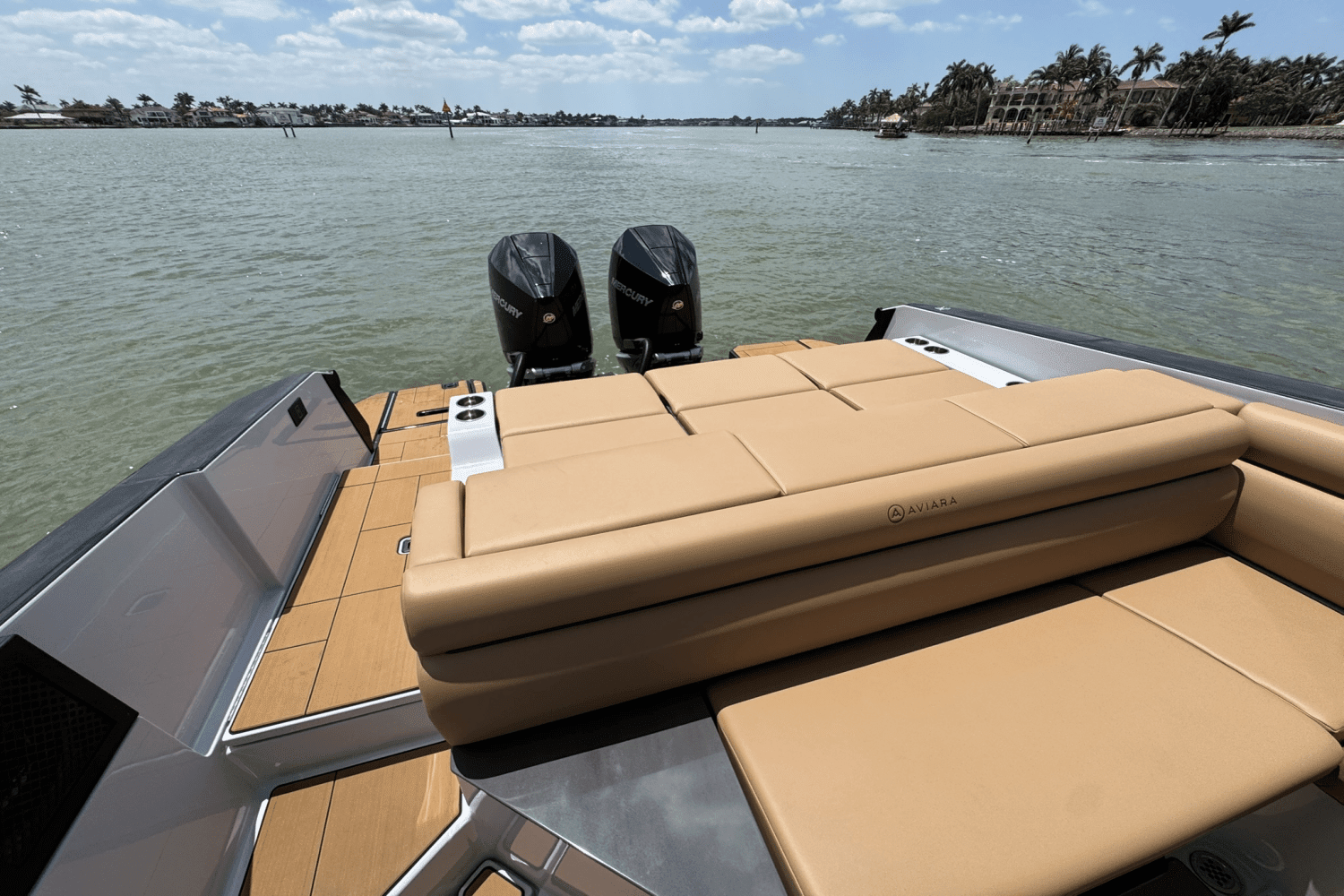 2025 Aviara AV32 Outboard Image Thumbnail #14