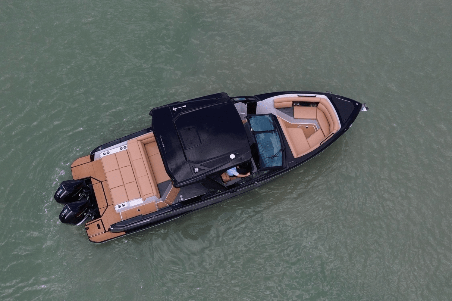 2025 Aviara AV32 Outboard Image Thumbnail #3