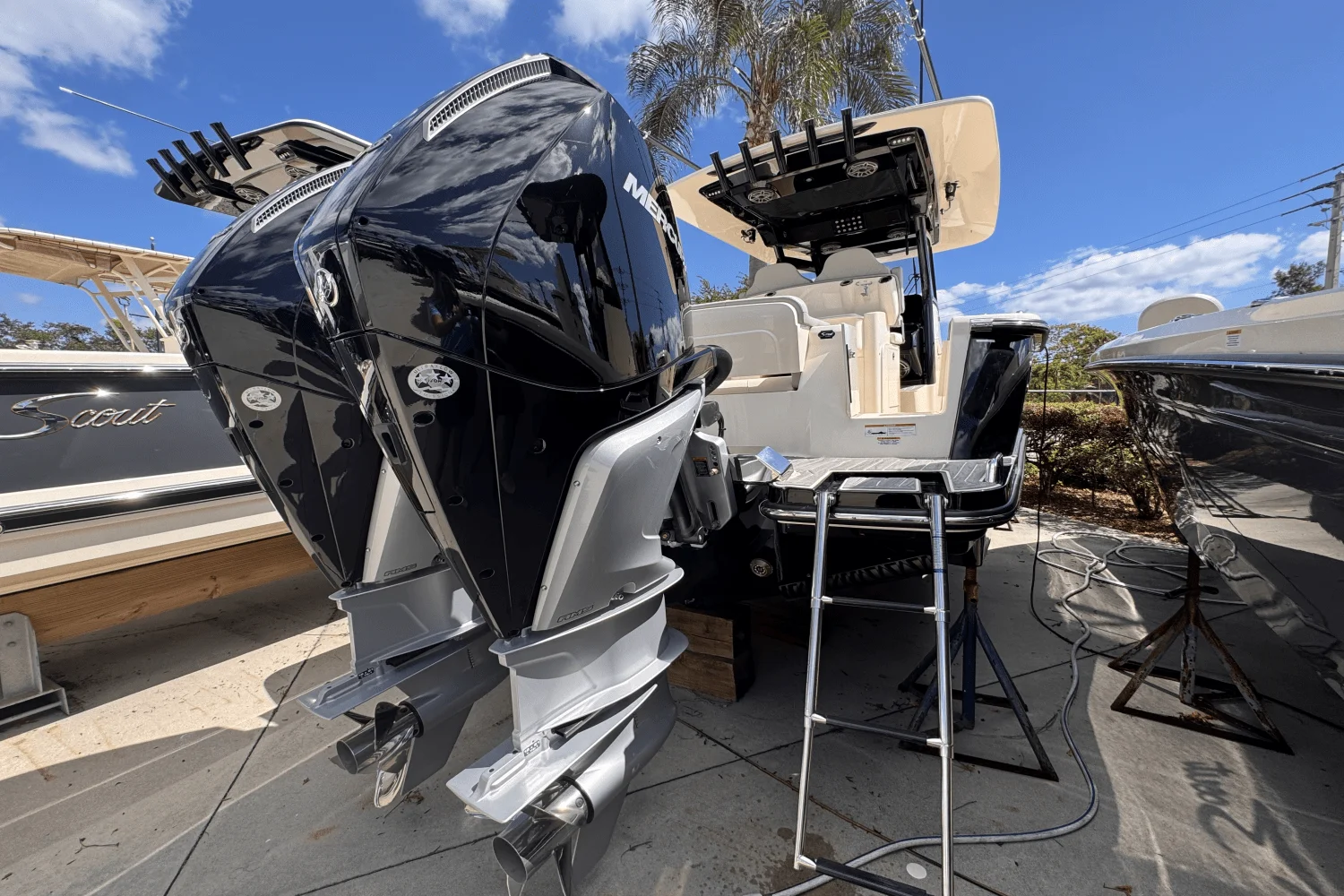 2025 Scout 305 LXF Image Thumbnail #3