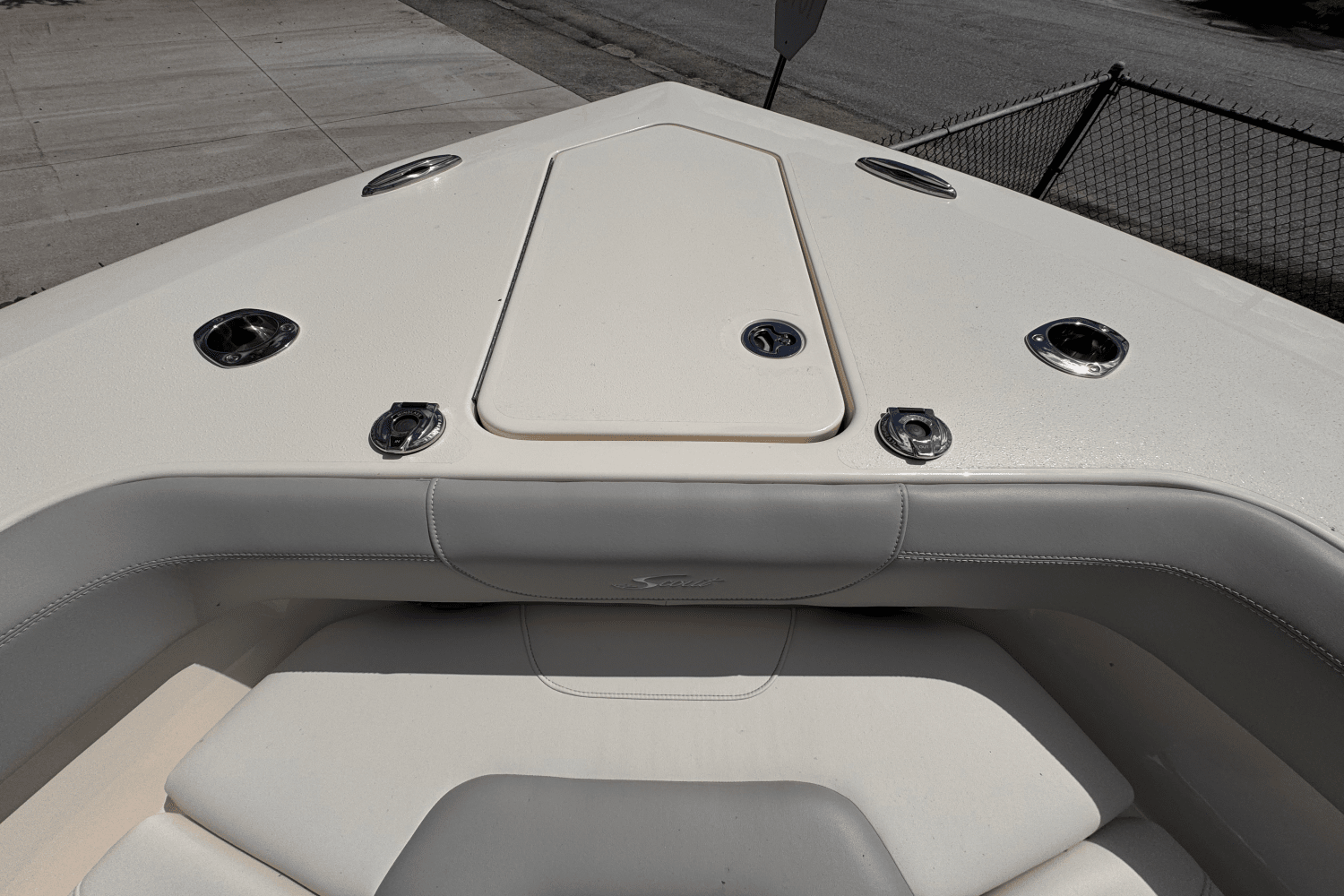 2025 Scout 305 LXF Image Thumbnail #15