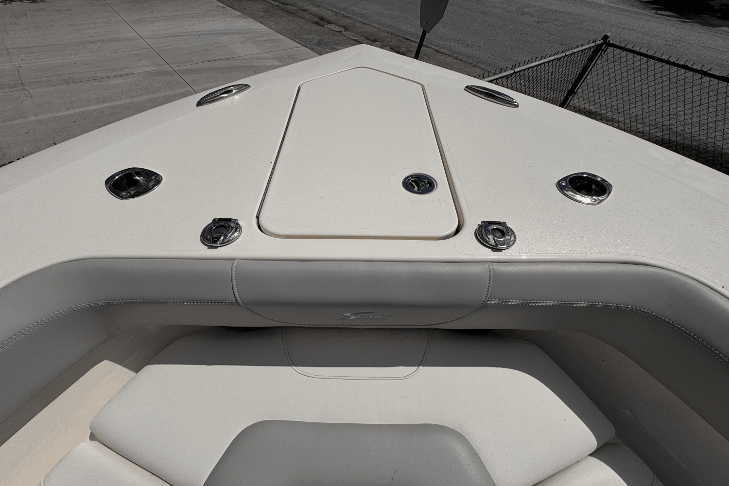 2025 Scout 305 LXF Image Thumbnail #13