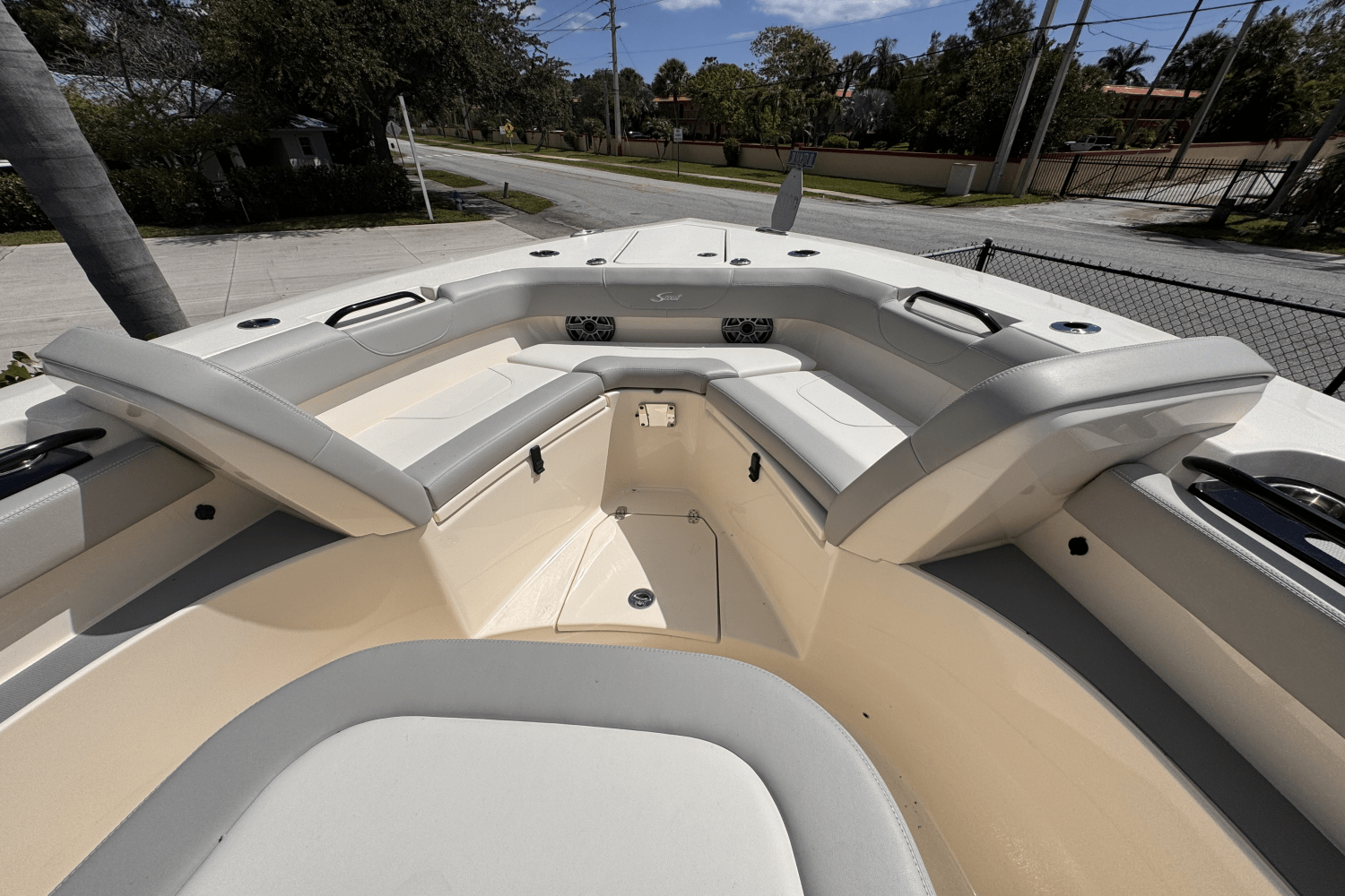 2025 Scout 305 LXF Image Thumbnail #12