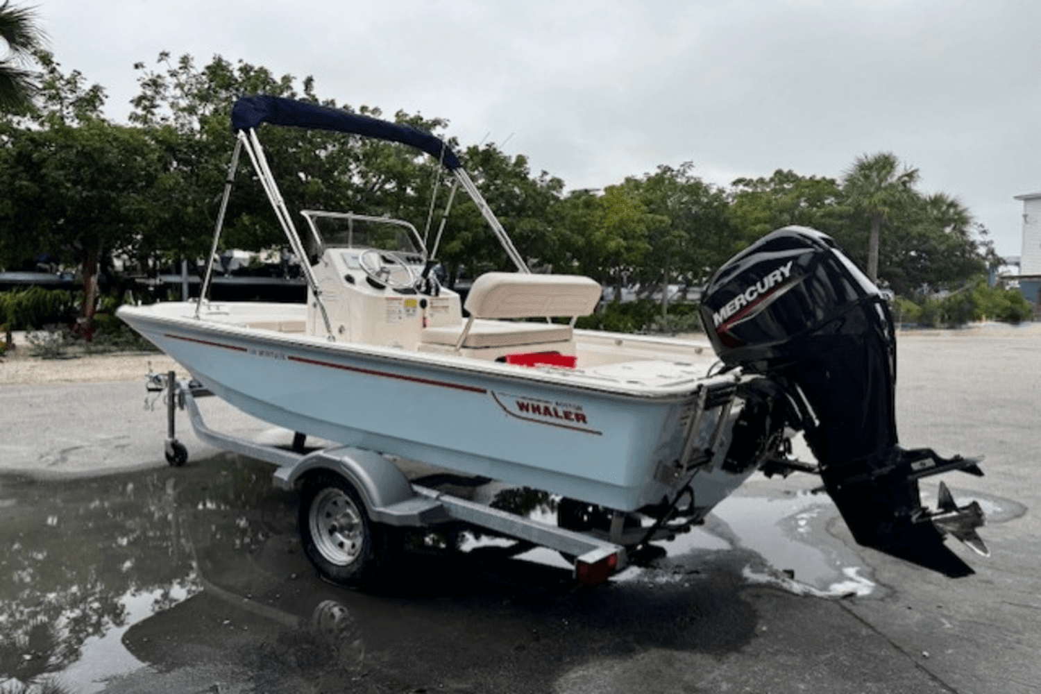 2025 Boston Whaler 150 Montauk Image Thumbnail #4