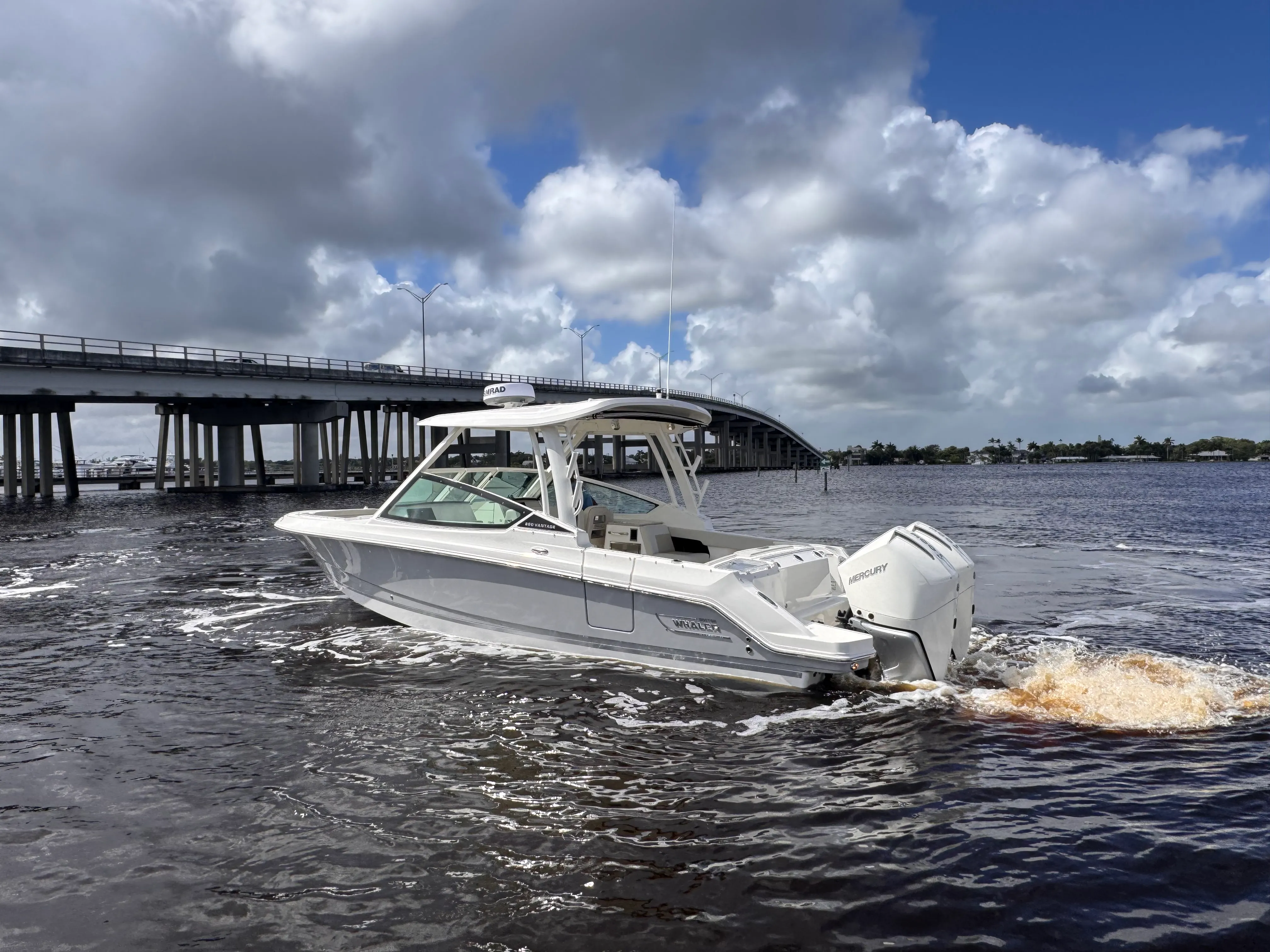 2025 Boston Whaler 280 Vantage Image Thumbnail #3