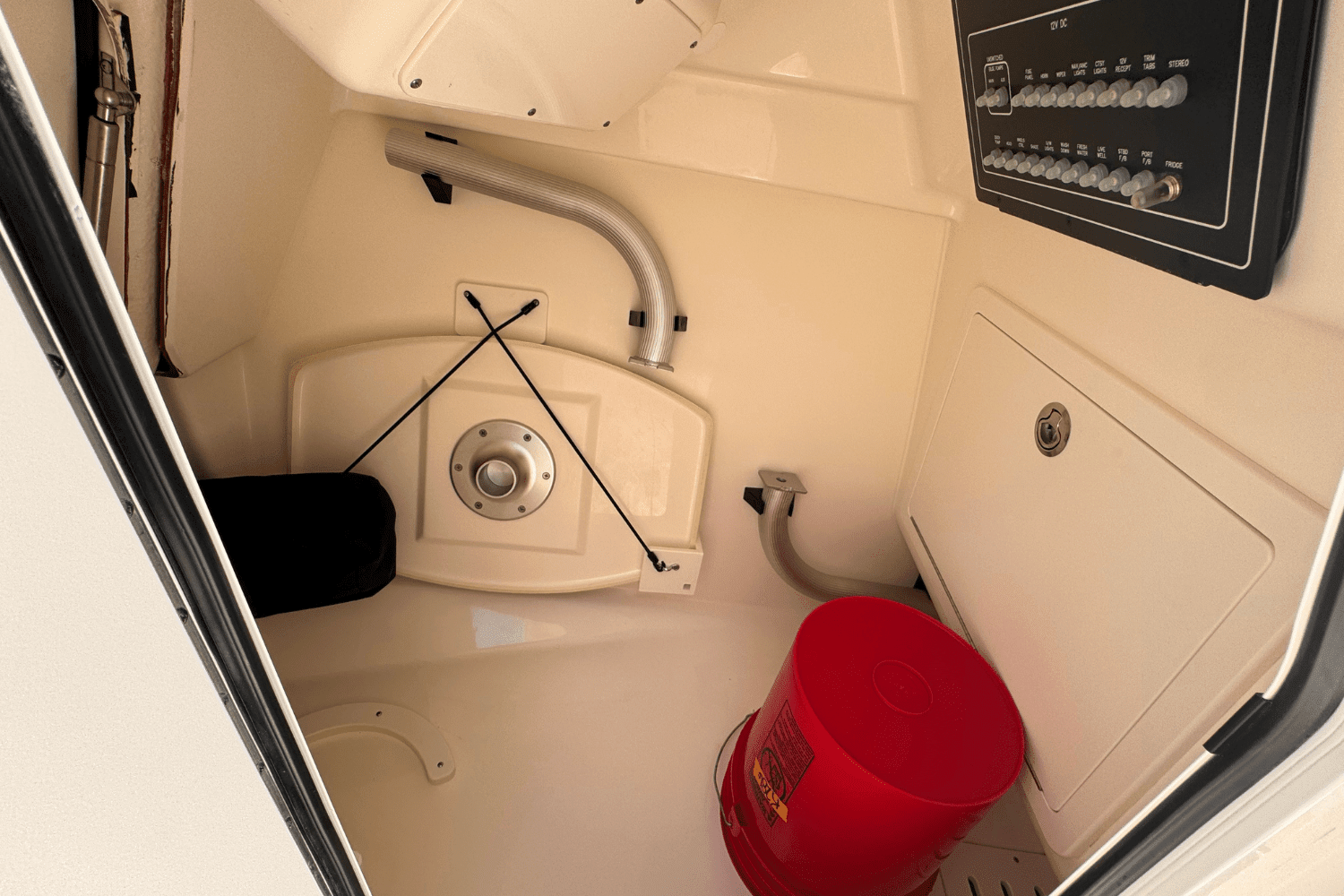 2025 Boston Whaler 280 Vantage Image Thumbnail #24
