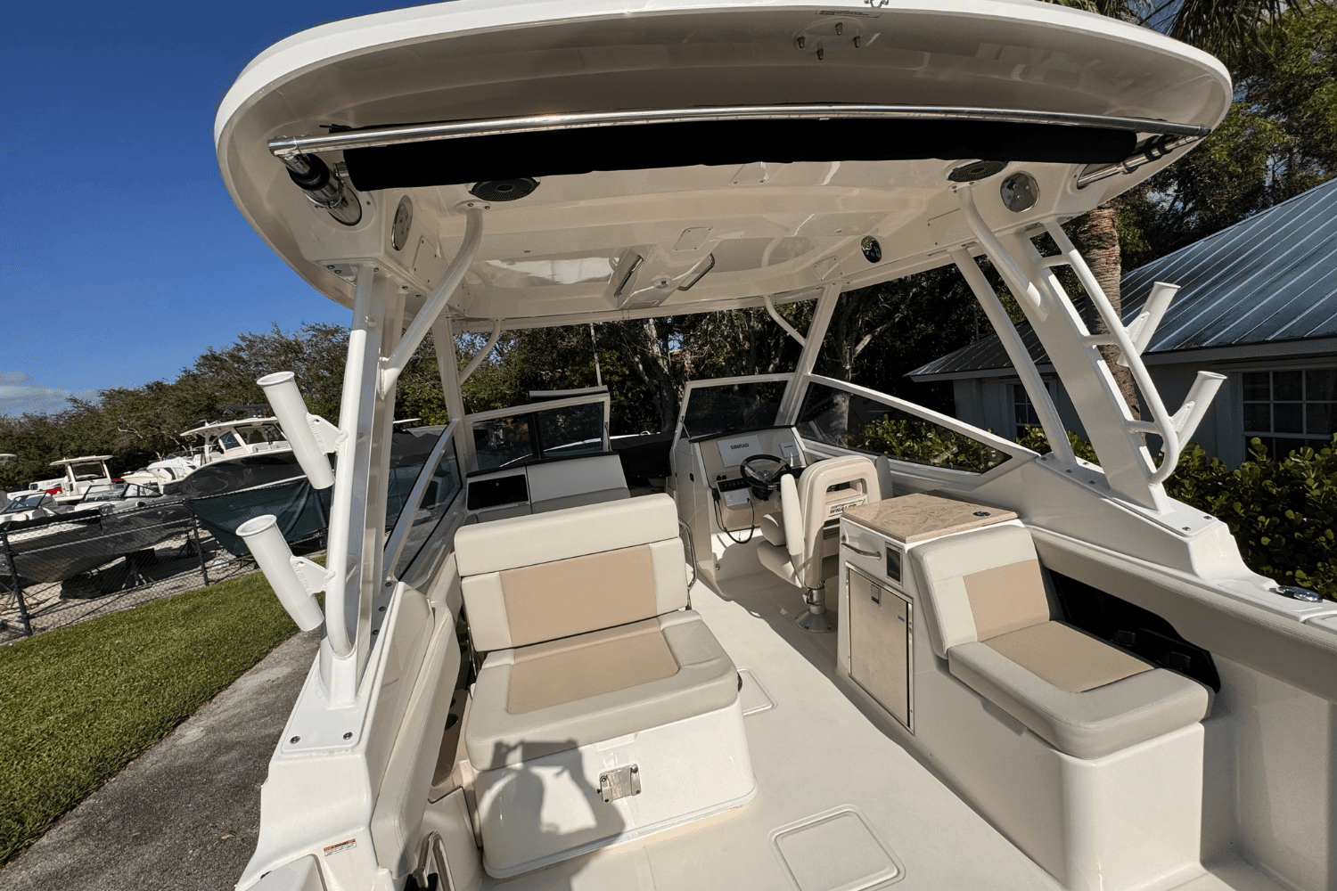 2025 Boston Whaler 280 Vantage Image Thumbnail #11