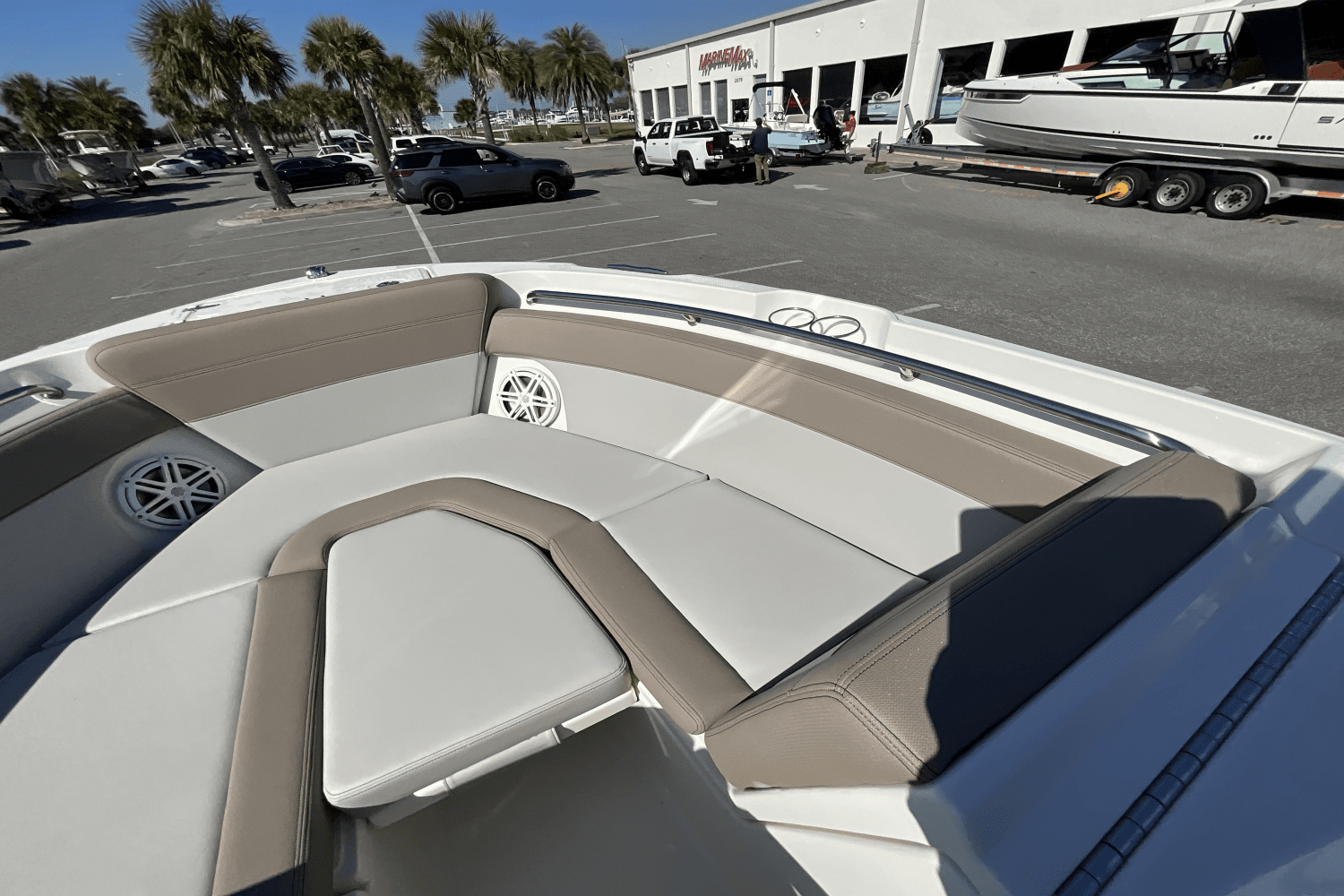 2025 Boston Whaler 210 Vantage Image Thumbnail #20