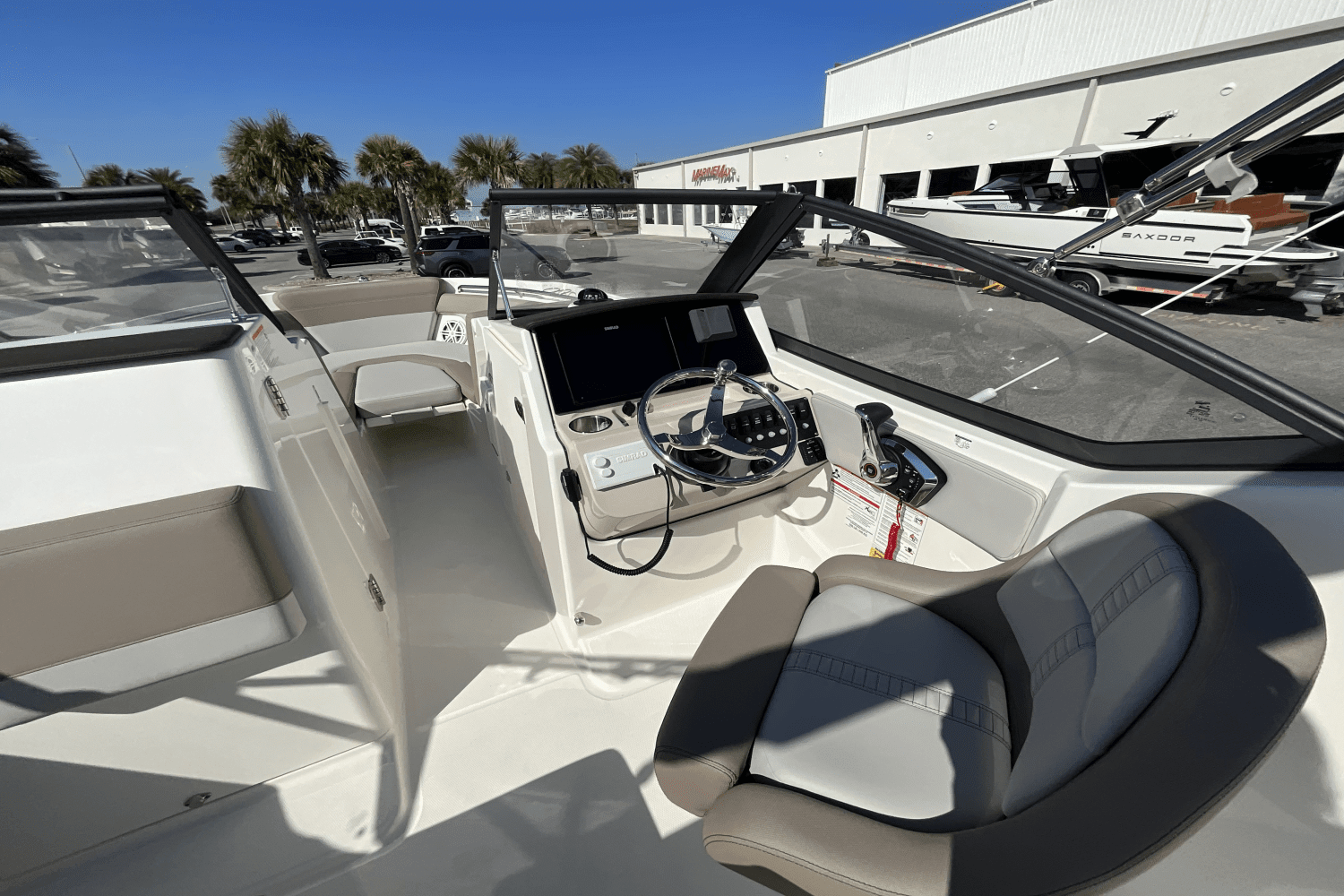 2025 Boston Whaler 210 Vantage Image Thumbnail #32