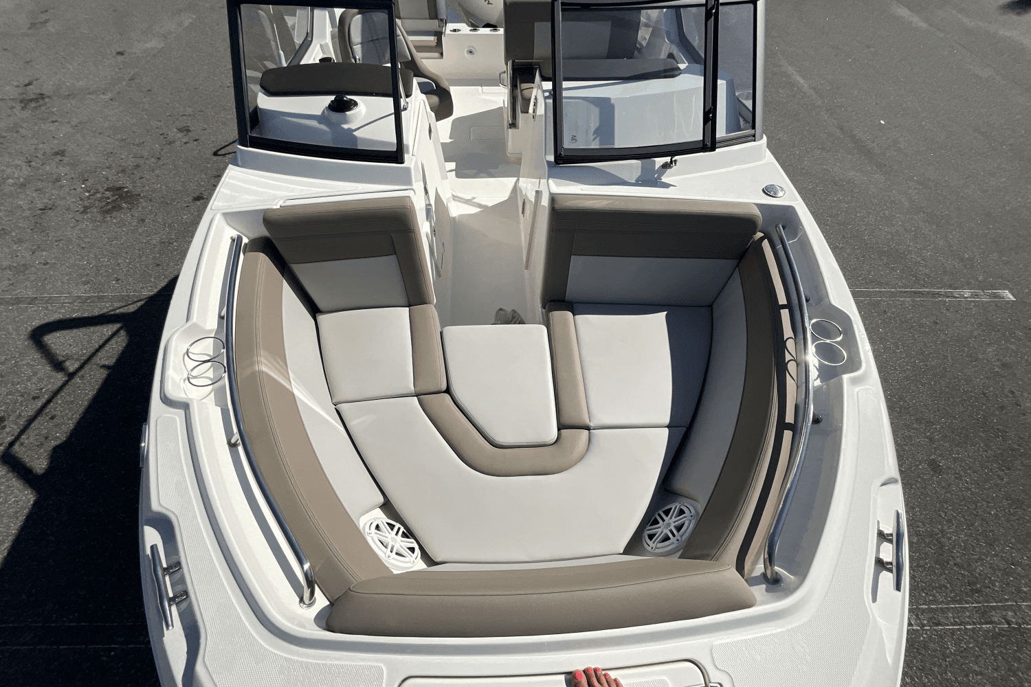 2025 Boston Whaler 210 Vantage Image Thumbnail #25