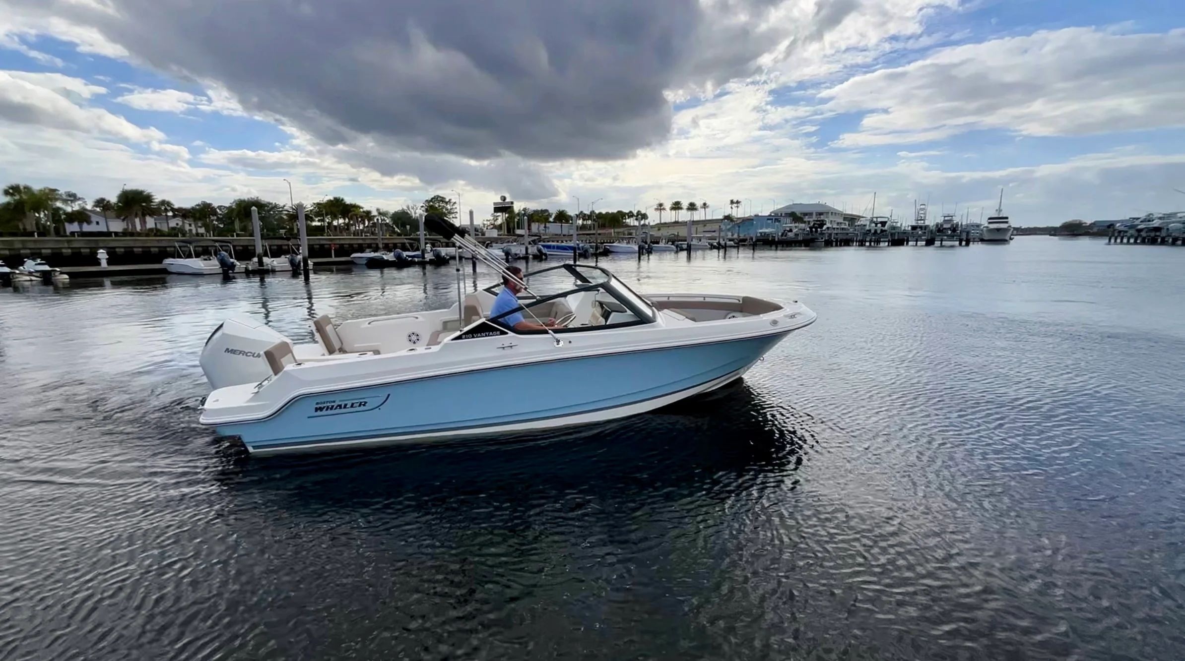 2025 Boston Whaler 210 Vantage Image Thumbnail #37